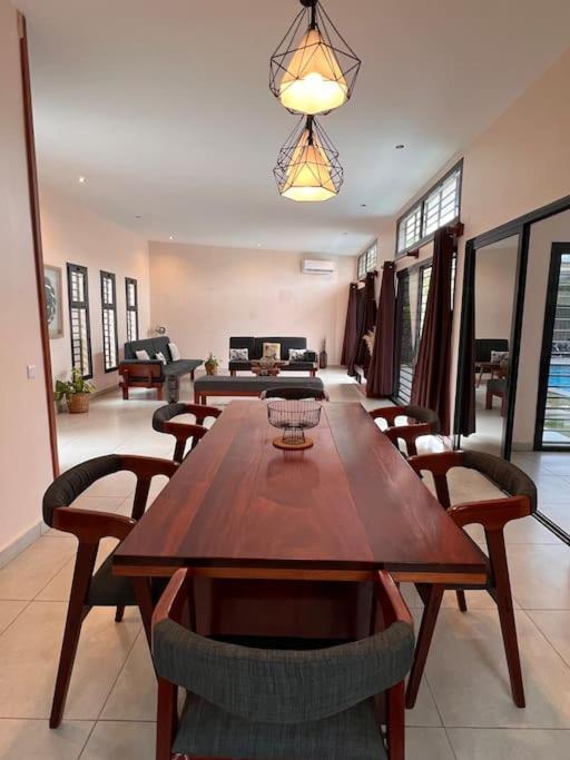 Villa Tiana - 3Bedroom Villa with private pool.