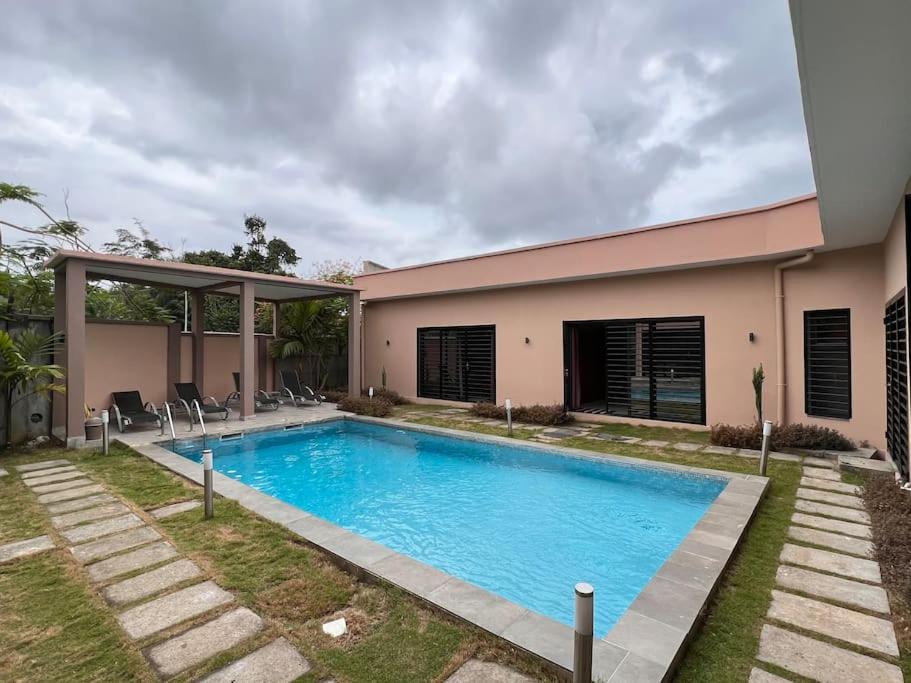 Villa Tiana - 3Bedroom Villa with private pool.