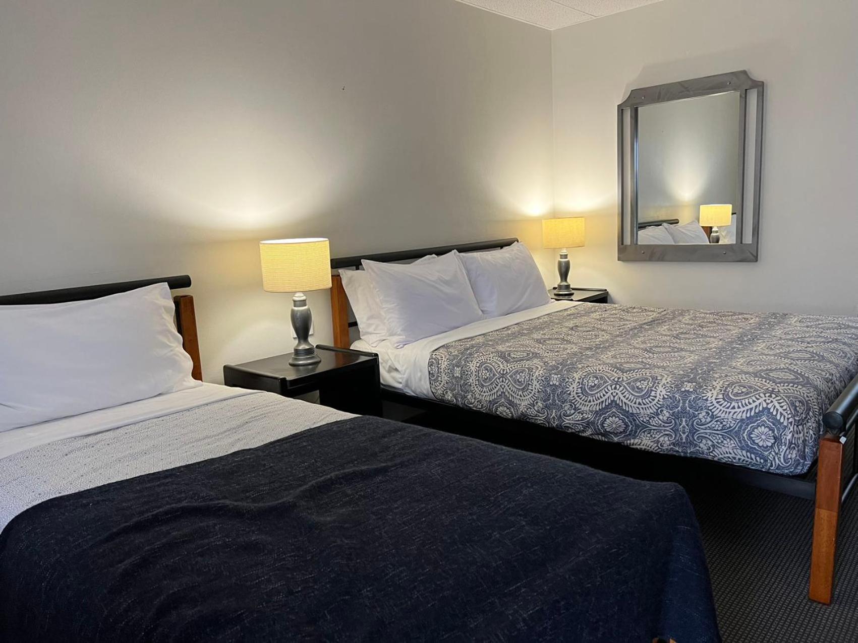 Cooks Endeavour Motor Inn Tweed Heads near Gold Coast Airport