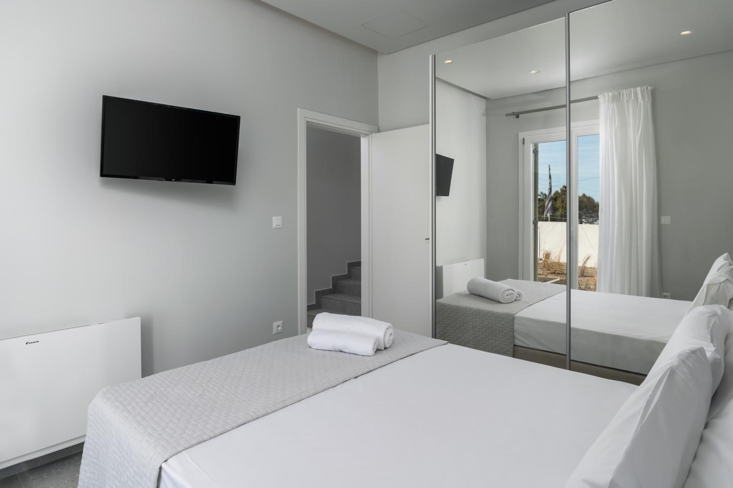 Thiopetra Villas