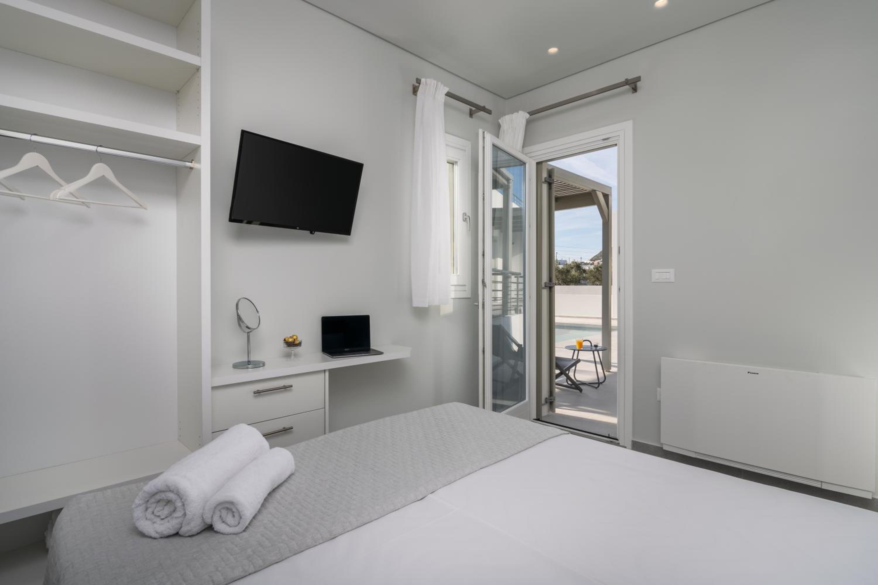 Thiopetra Villas