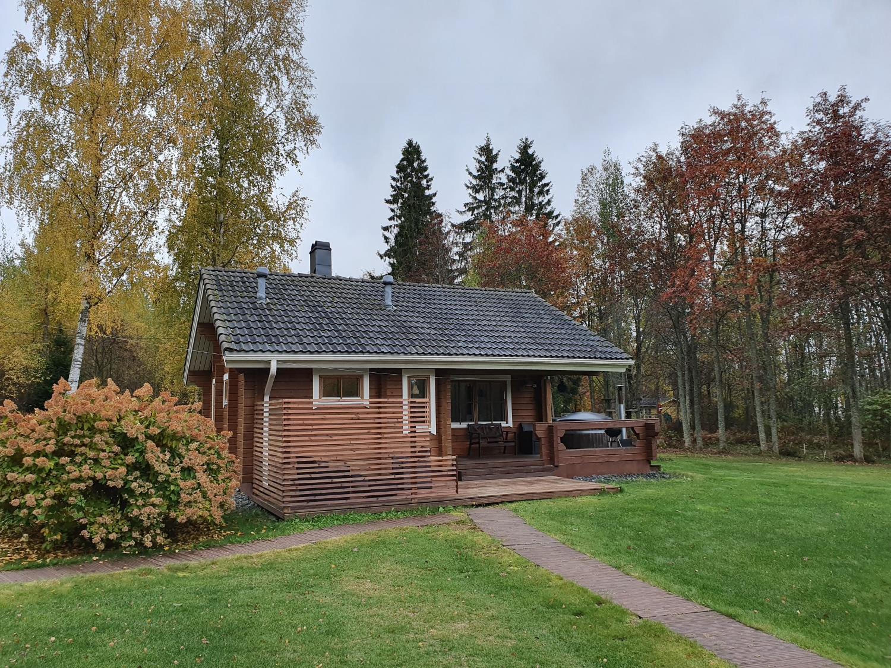 Peaceful log cabin in the country