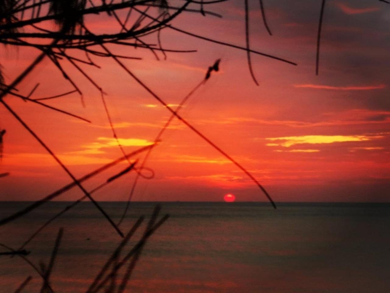 Eco Lanta Hideaway Beach Resort