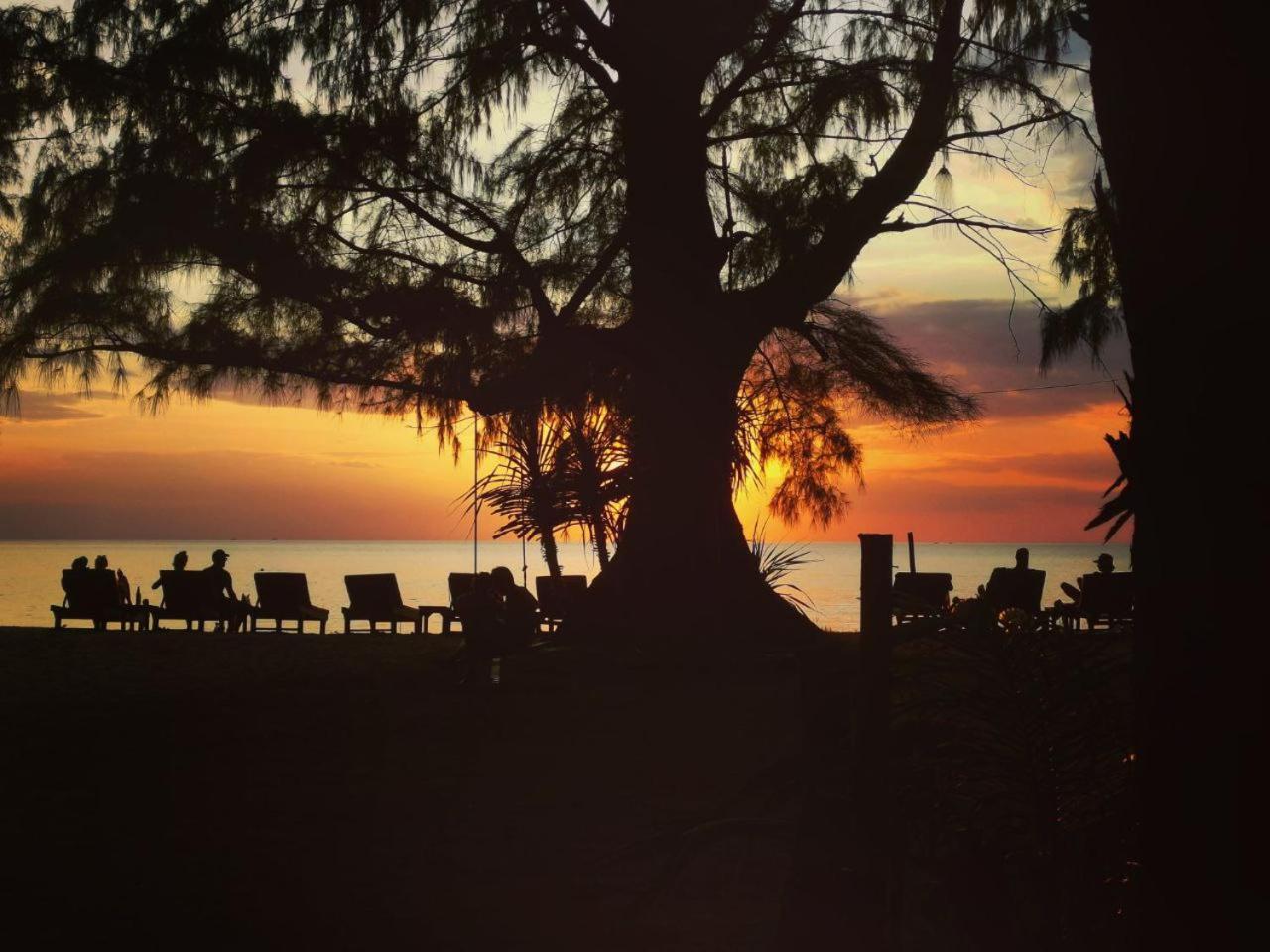 Eco Lanta Hideaway Beach Resort