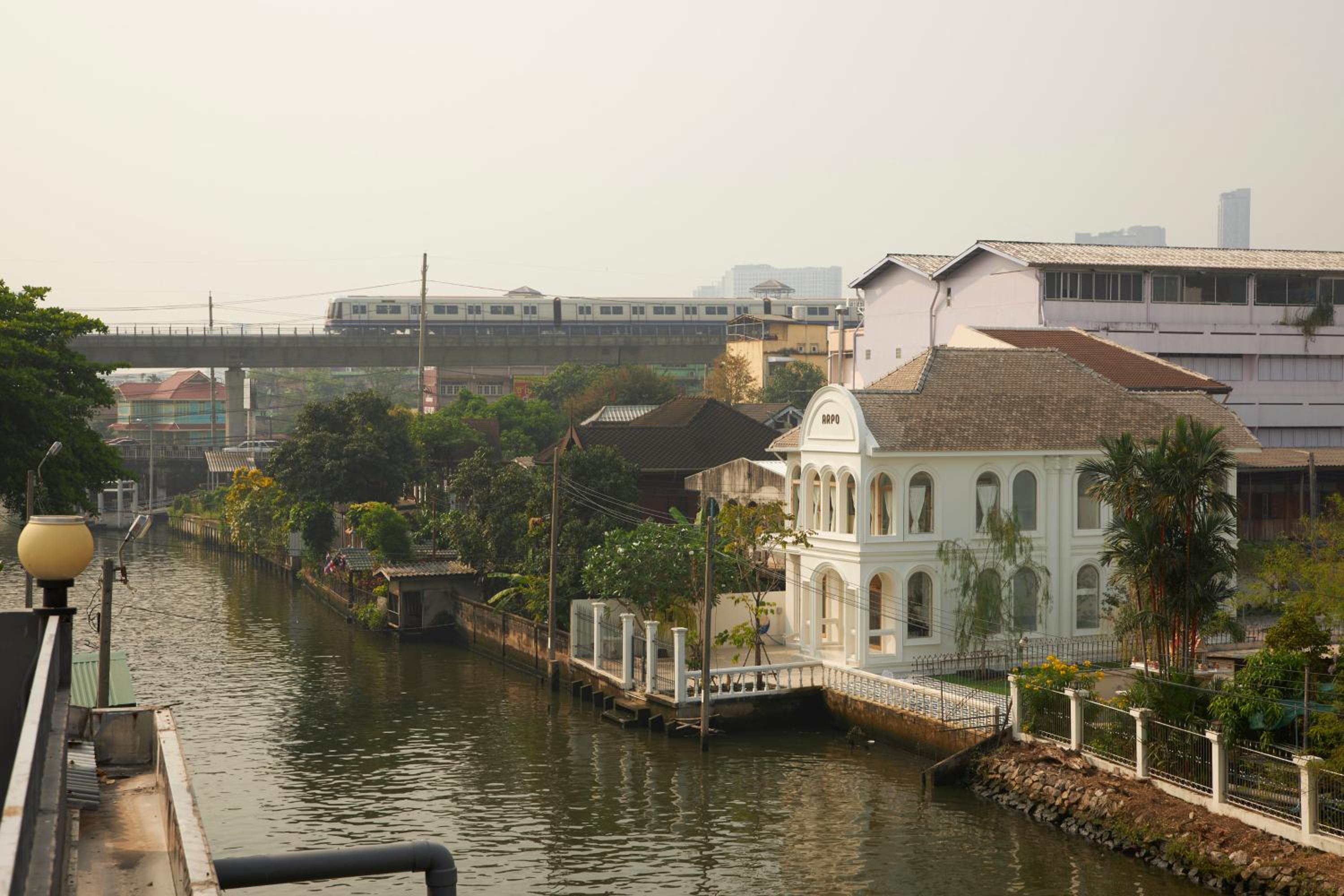 Arpo Pool Villa Riverside Bangkok