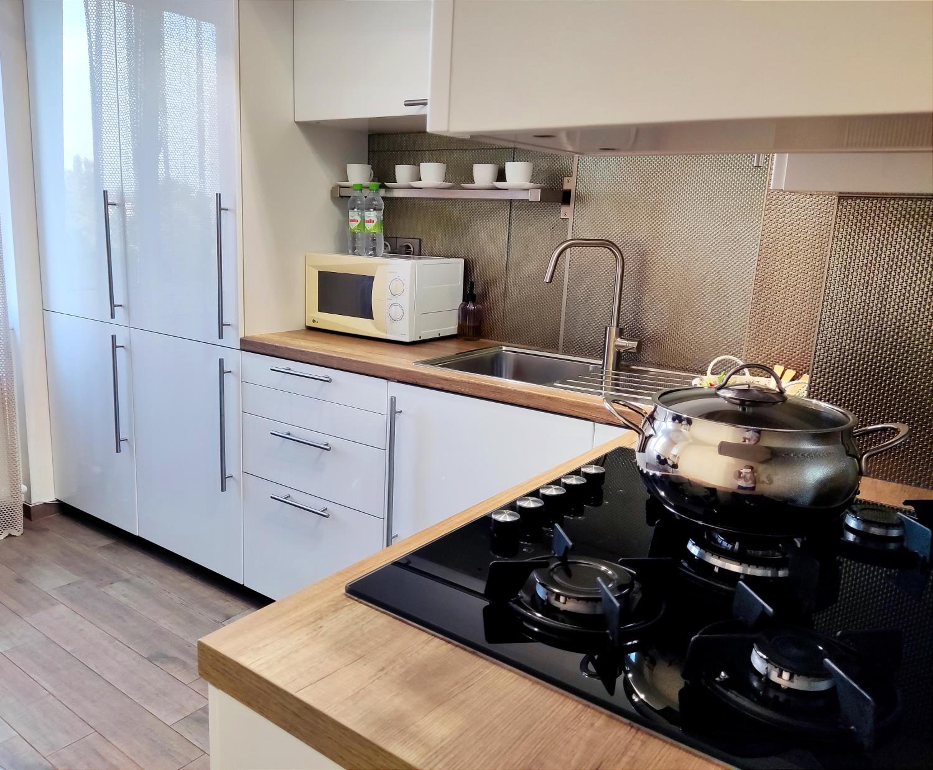 2BR+living downtown Chișinău view 5