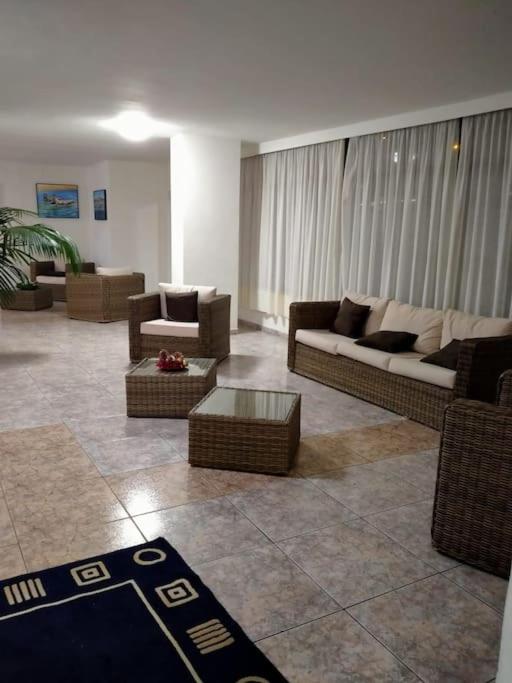 Apartamento con vistas al mar