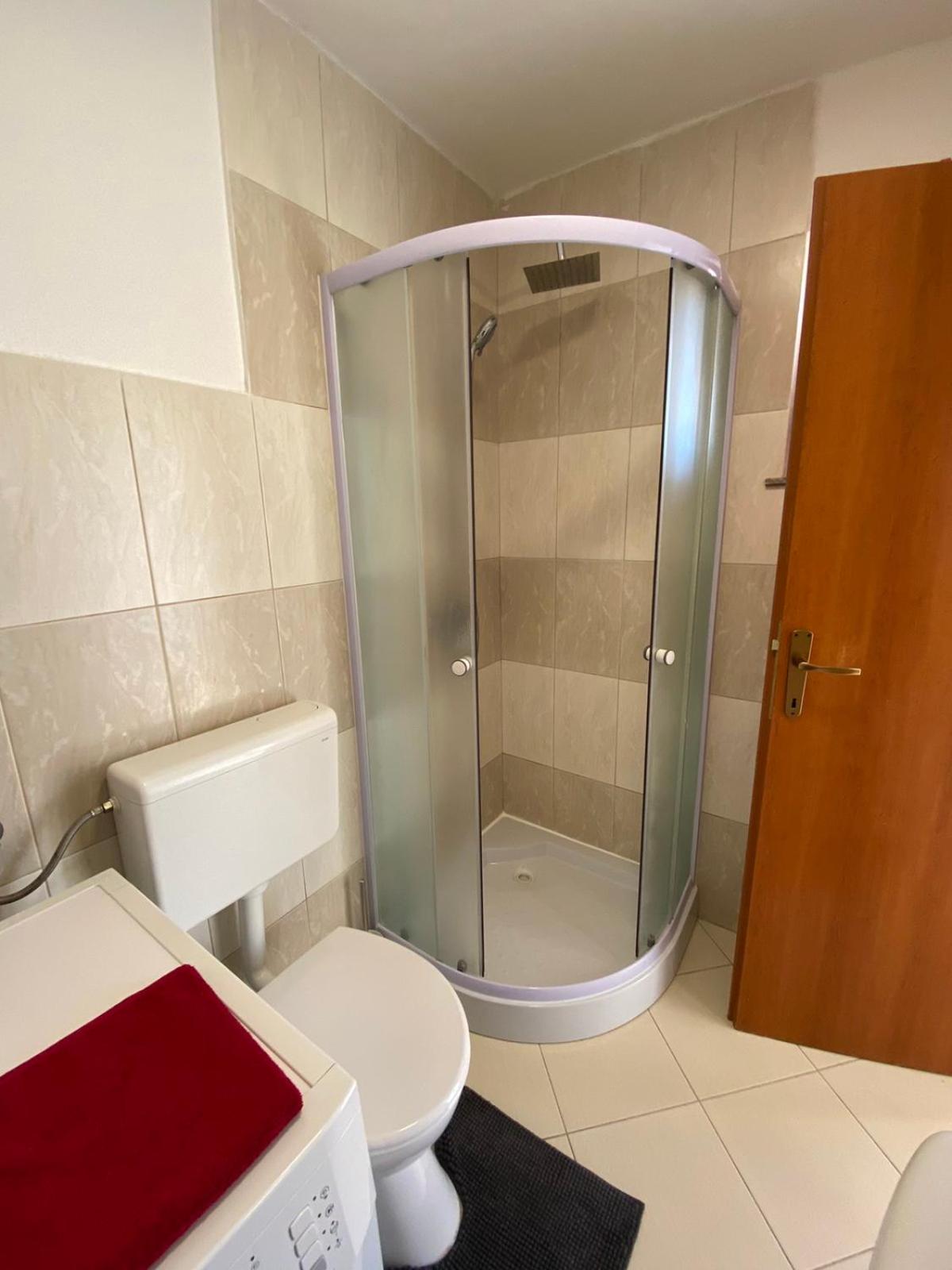 Apartman Hana u blizini ronilačkog kluba i Kostrenskih plaža