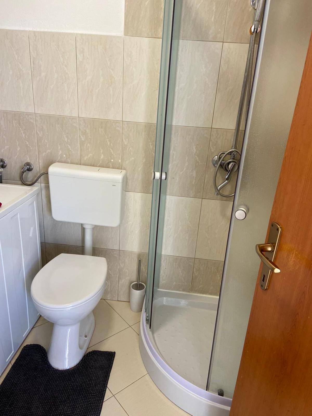 Apartman Hana u blizini ronilačkog kluba i Kostrenskih plaža