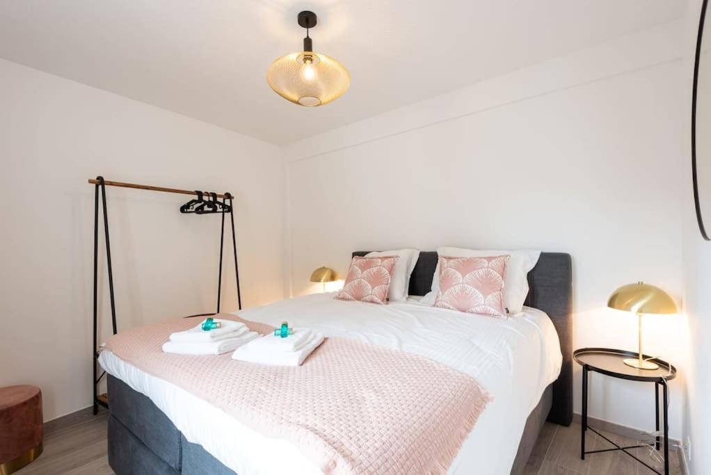Spacious penthouse for 8 people in the city centre