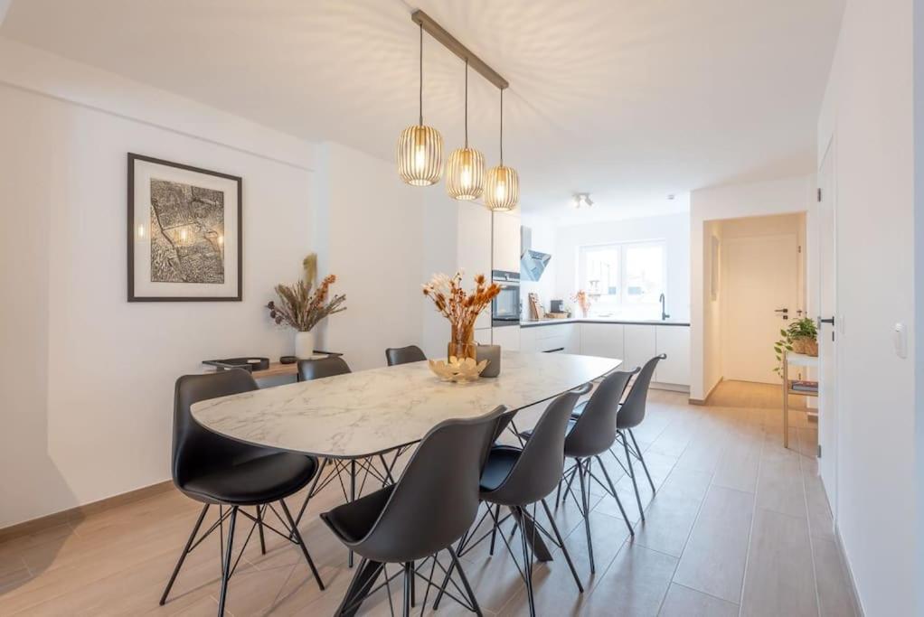 Spacious penthouse for 8 people in the city centre