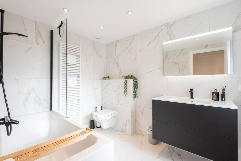 Spacious penthouse for 8 people in the city centre