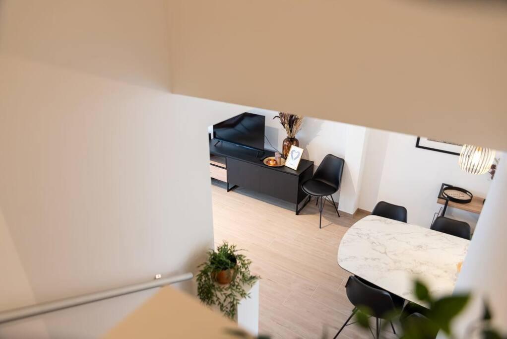 Spacious penthouse for 8 people in the city centre