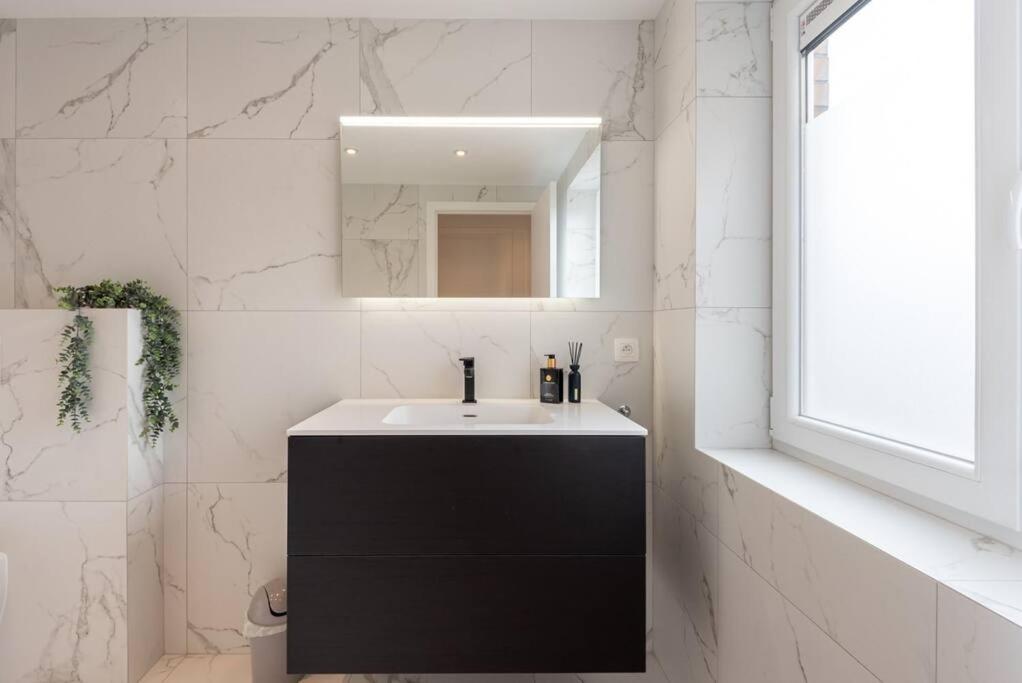 Spacious penthouse for 8 people in the city centre