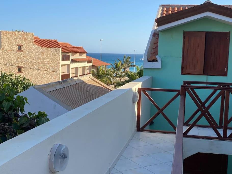 City center and next to beach apartment - Fogo