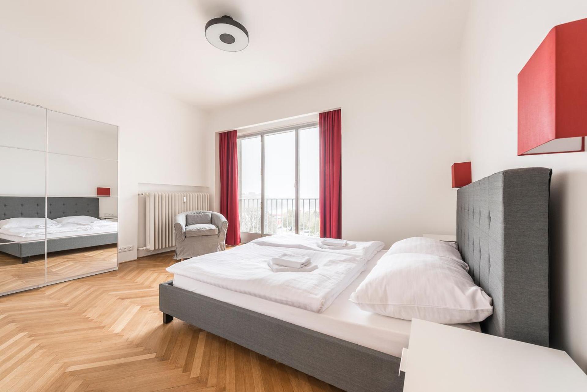 Merkur apartments