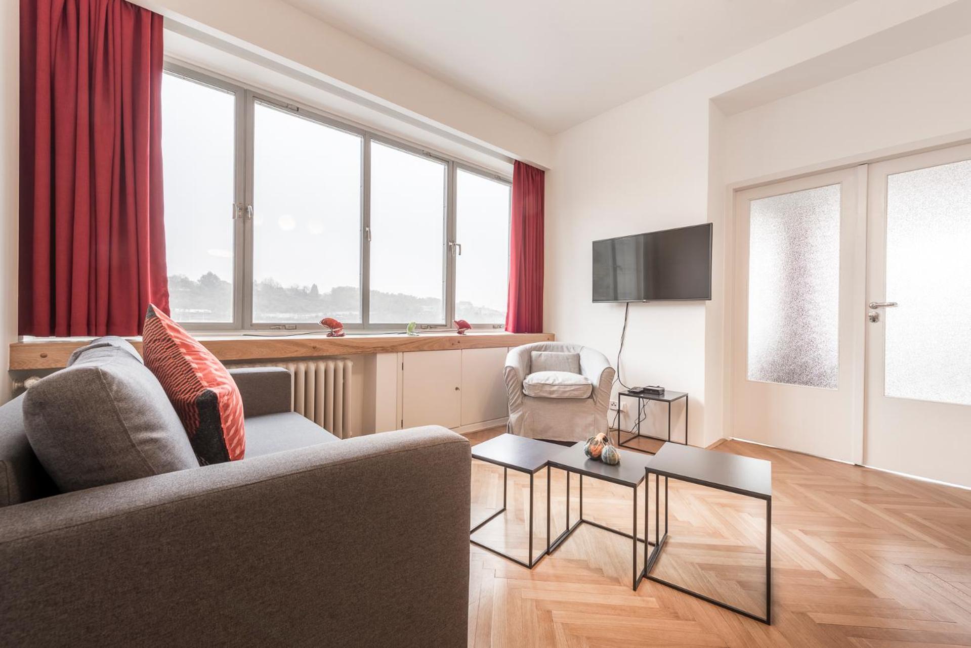 Merkur apartments