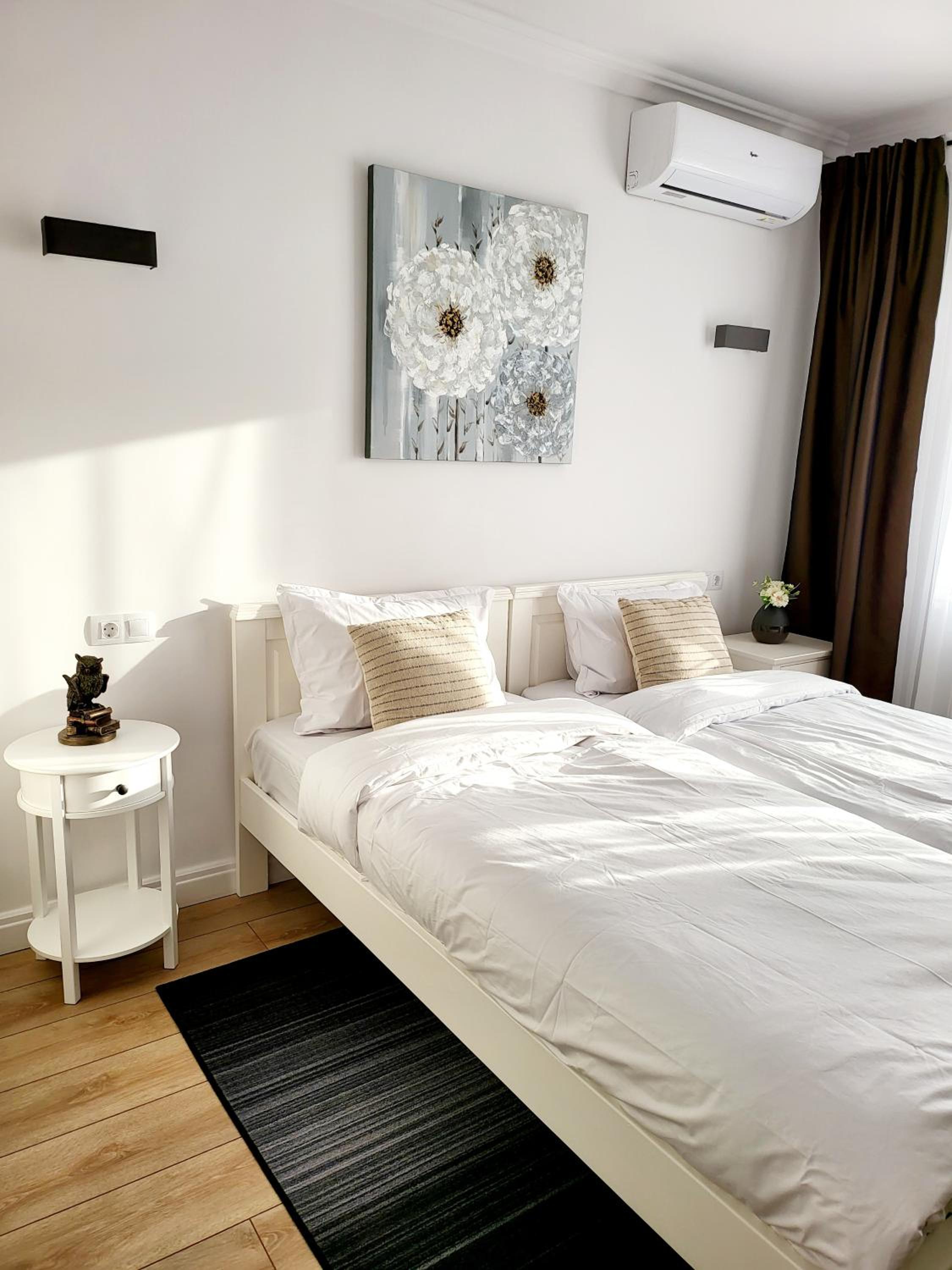 Twin Room - House of Chess view 2