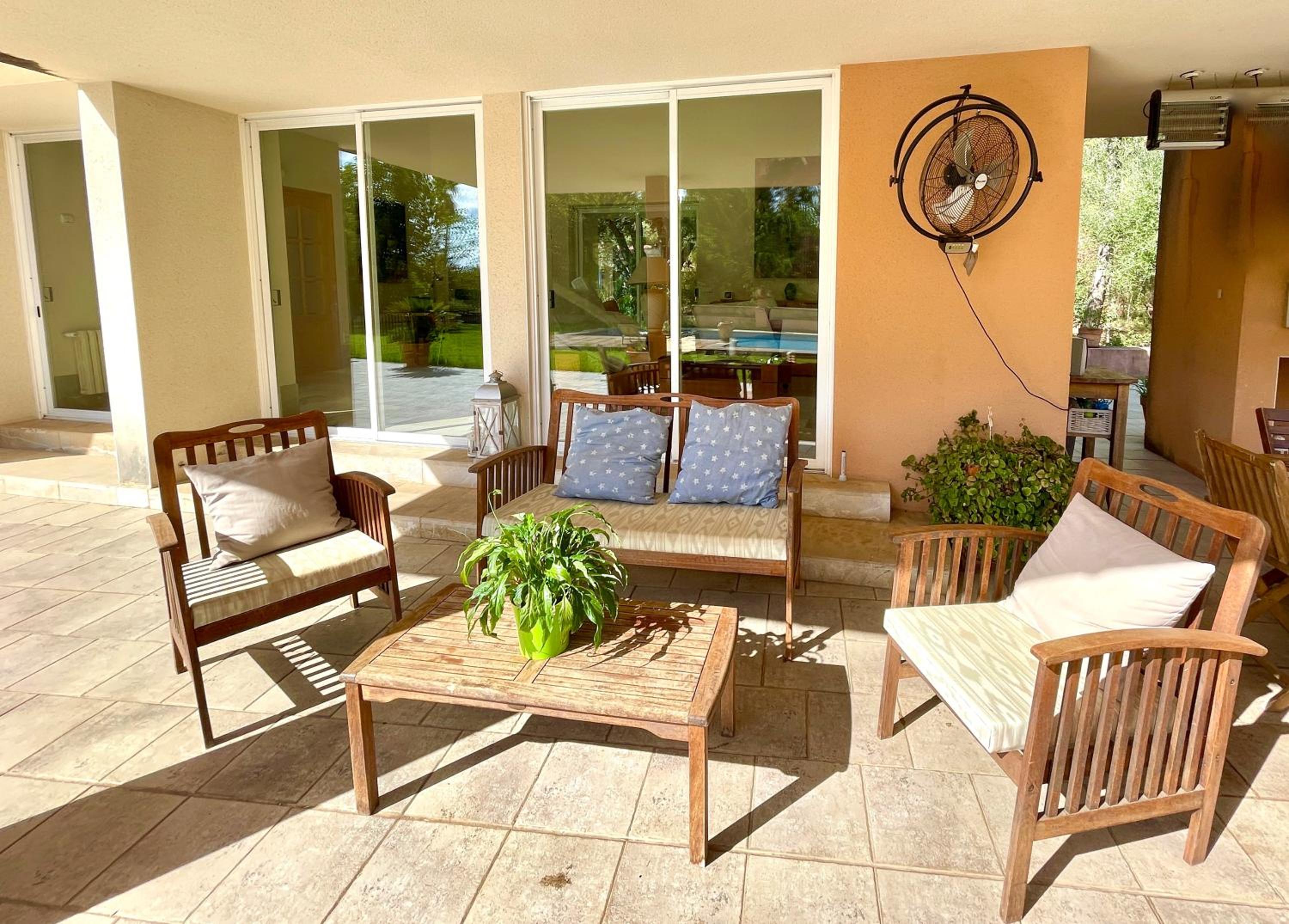 Confortable Chalet con piscina