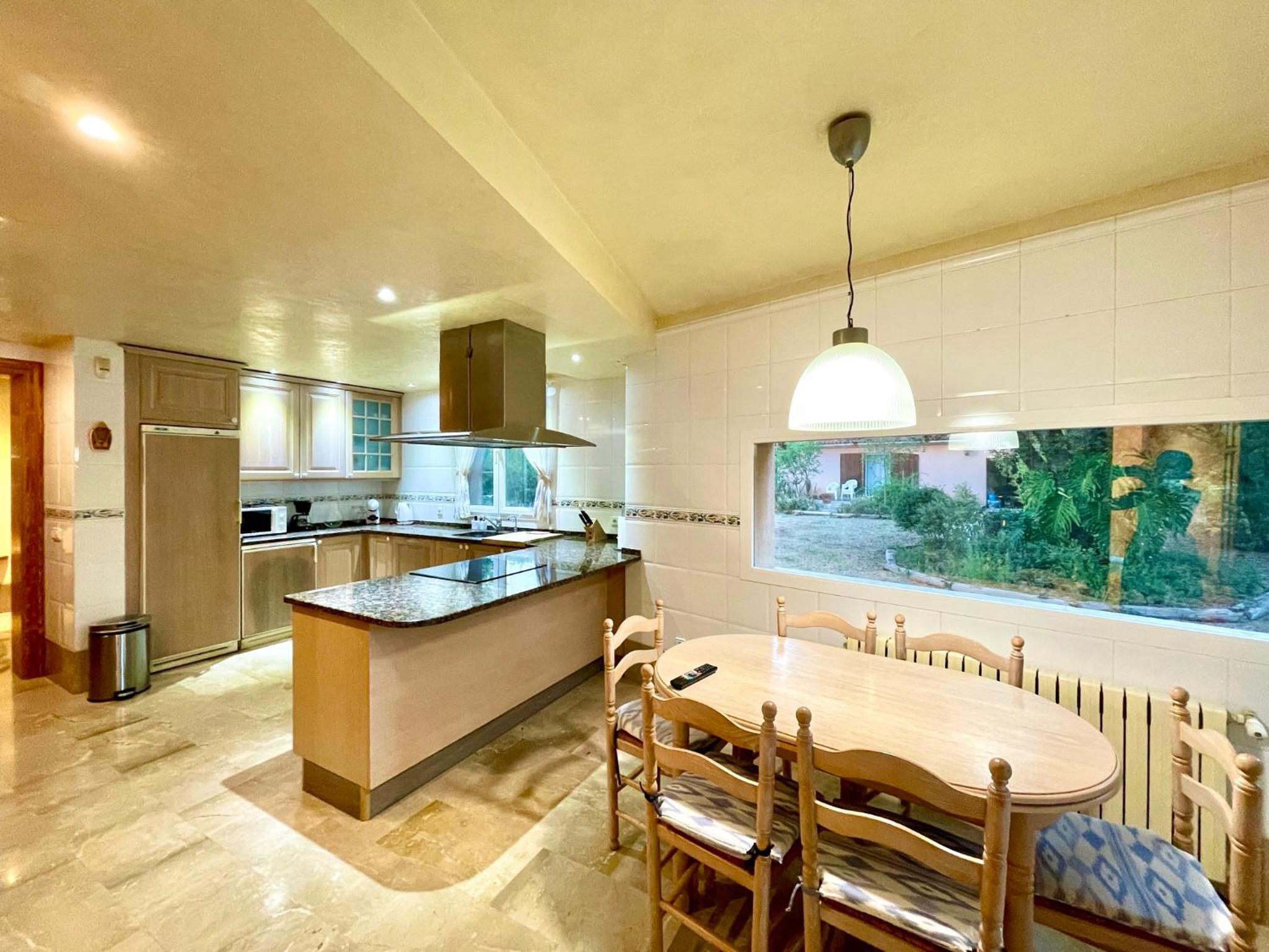 Confortable Chalet con piscina