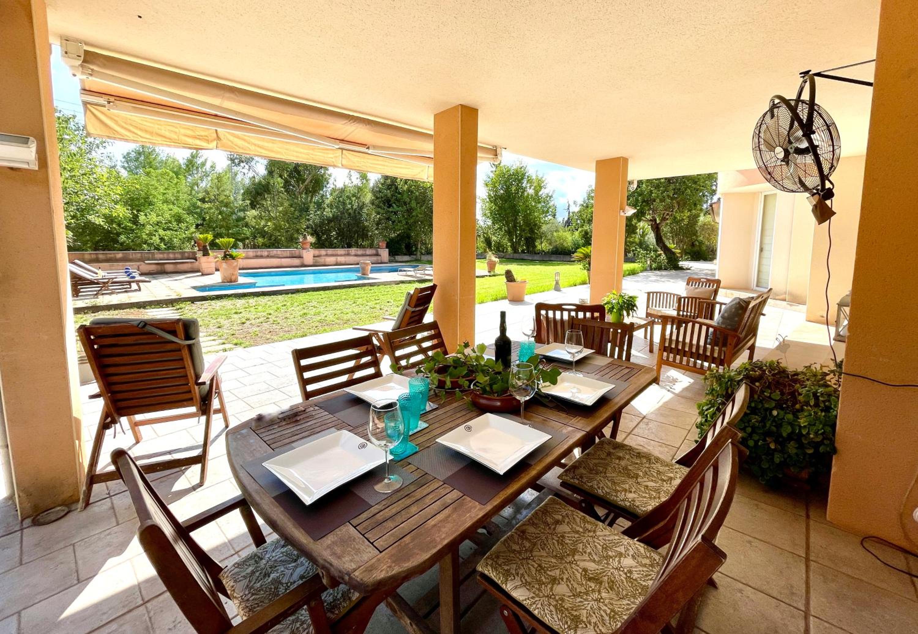 Confortable Chalet con piscina