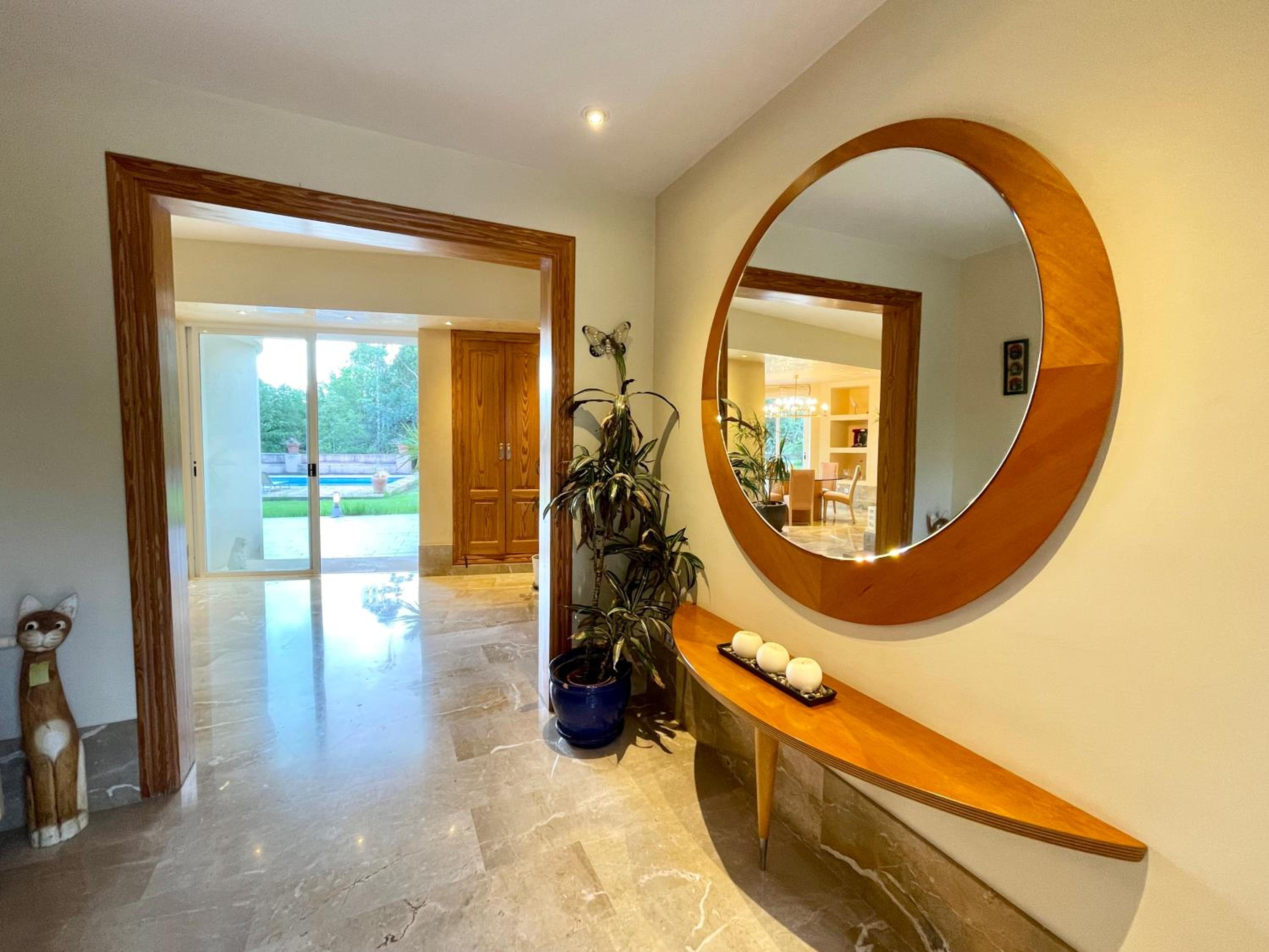 Confortable Chalet con piscina