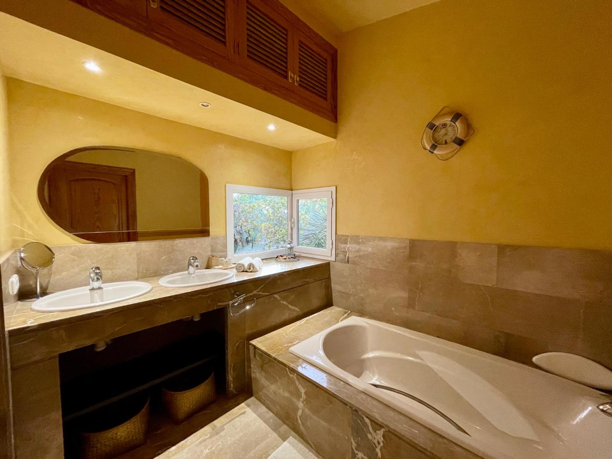 Confortable Chalet con piscina
