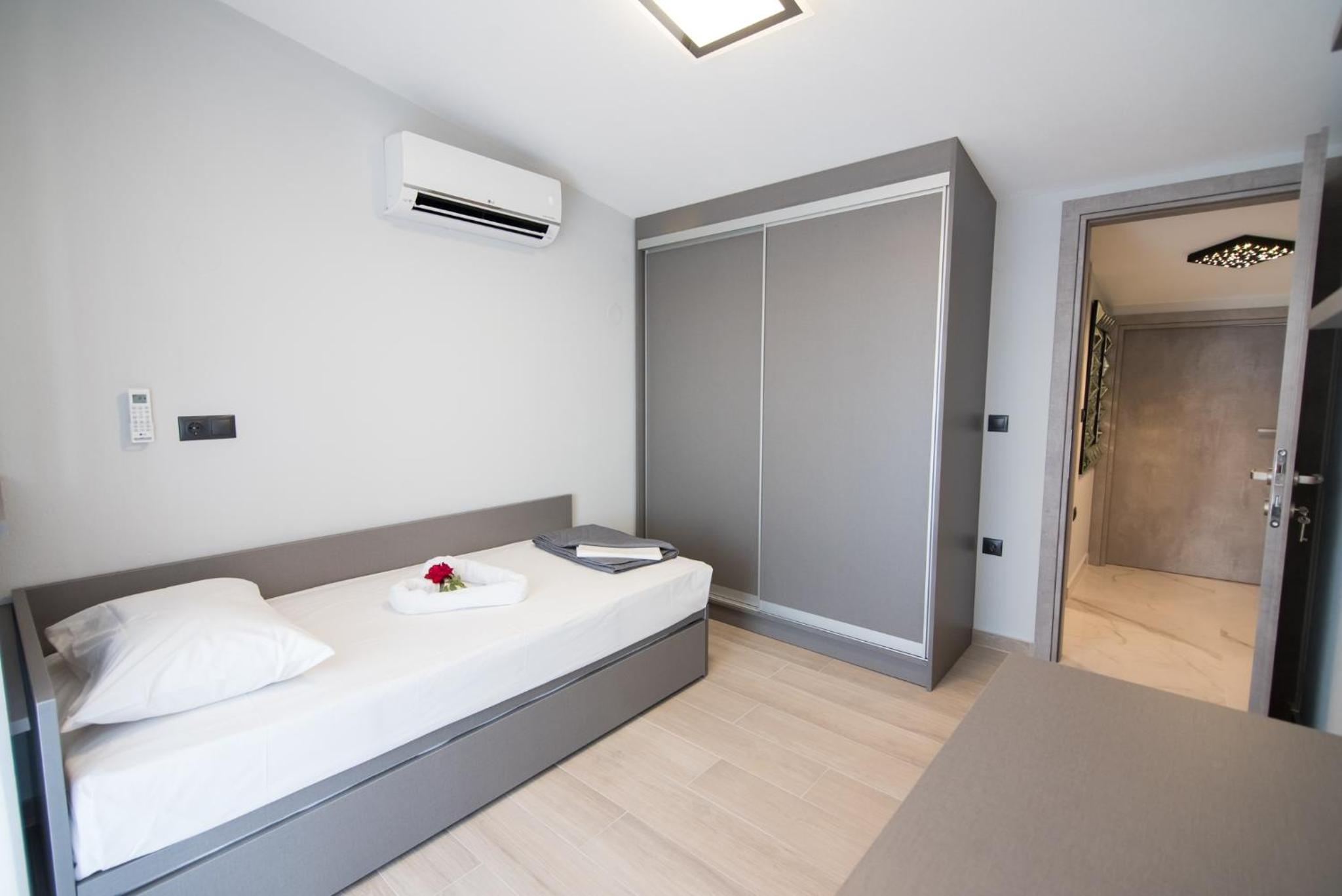RAFAELA SUITES