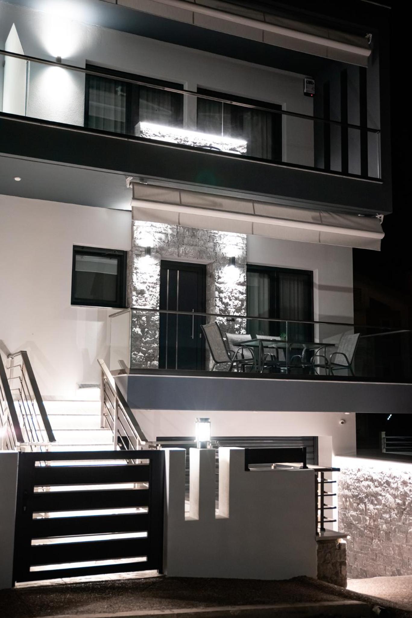 RAFAELA SUITES