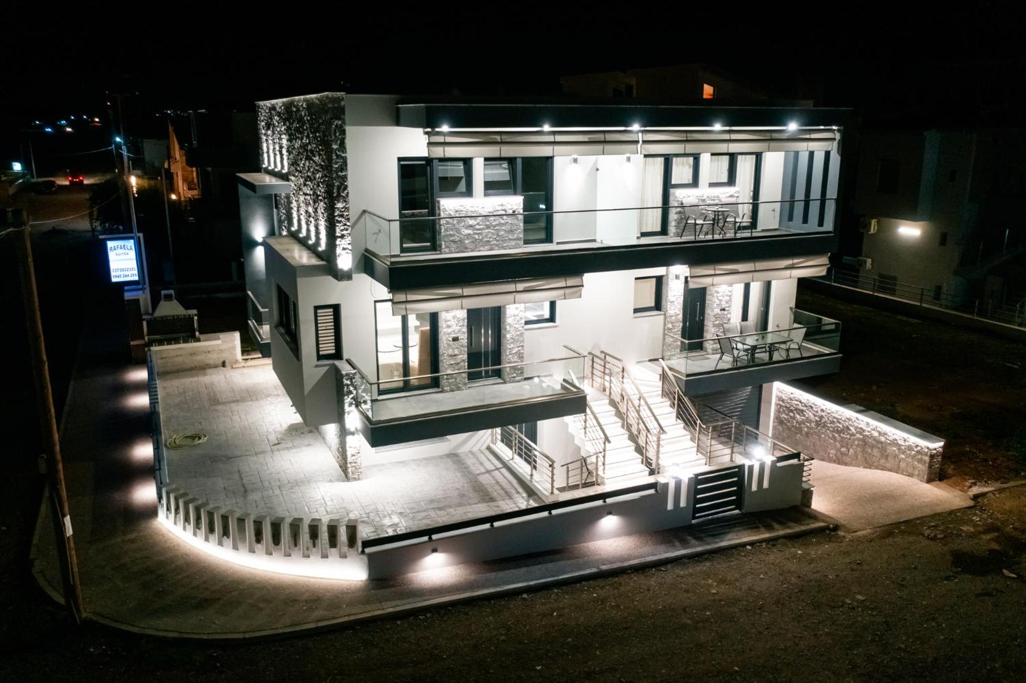 RAFAELA SUITES