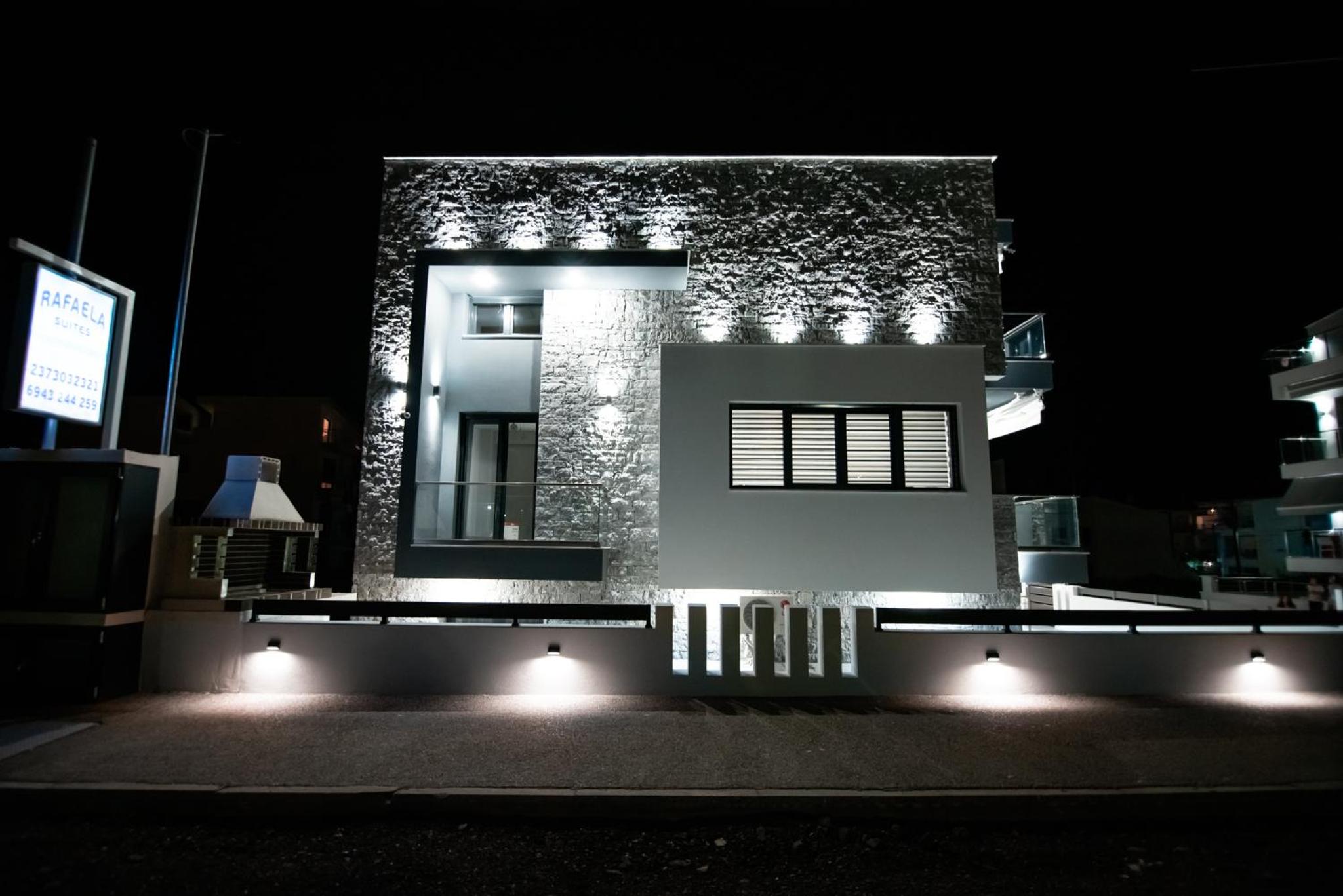 RAFAELA SUITES