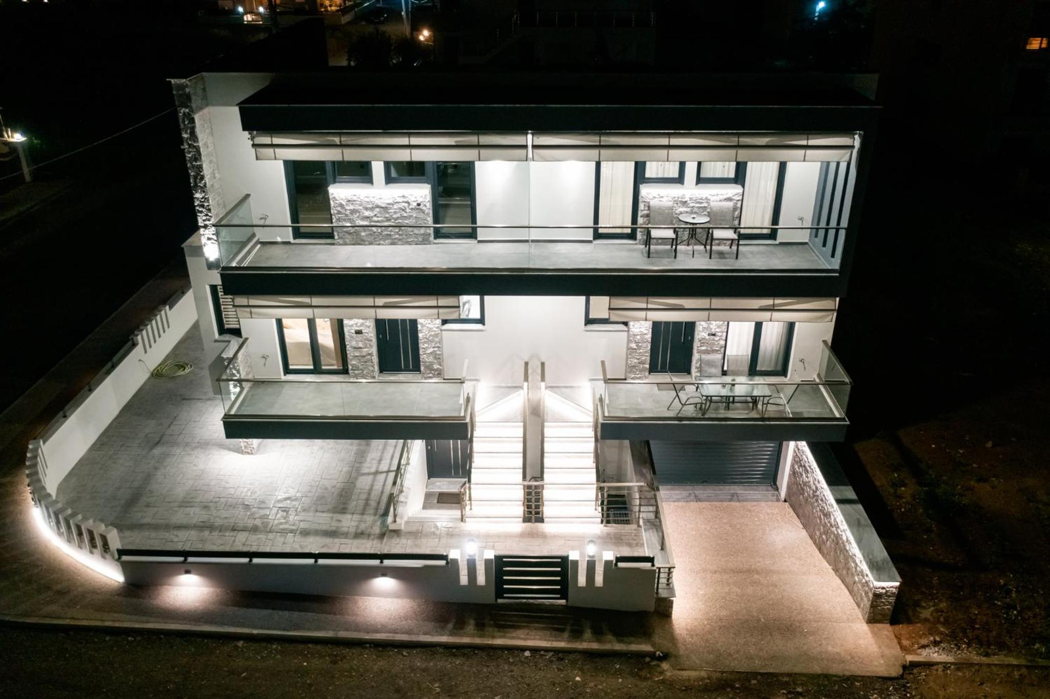 RAFAELA SUITES