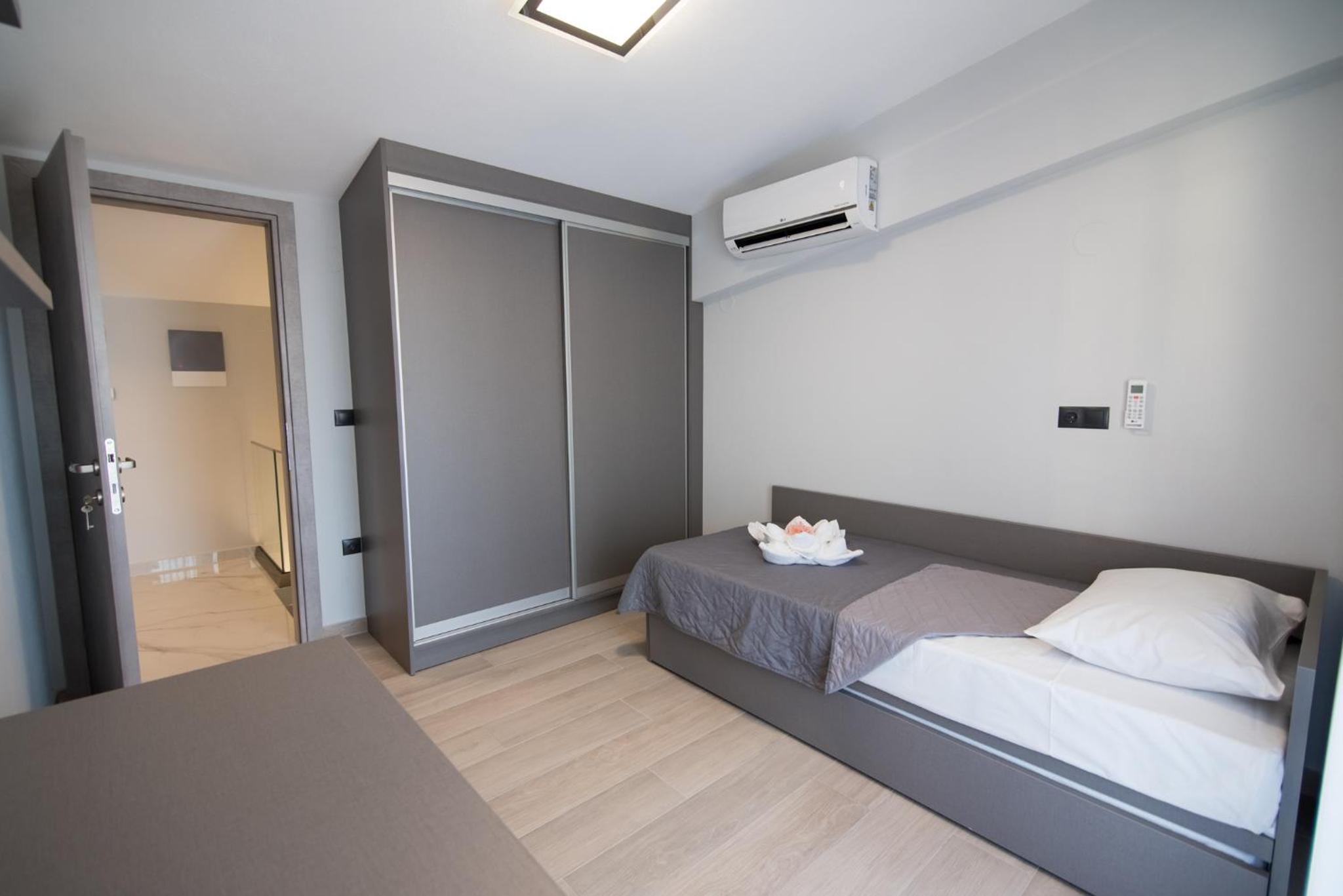 RAFAELA SUITES