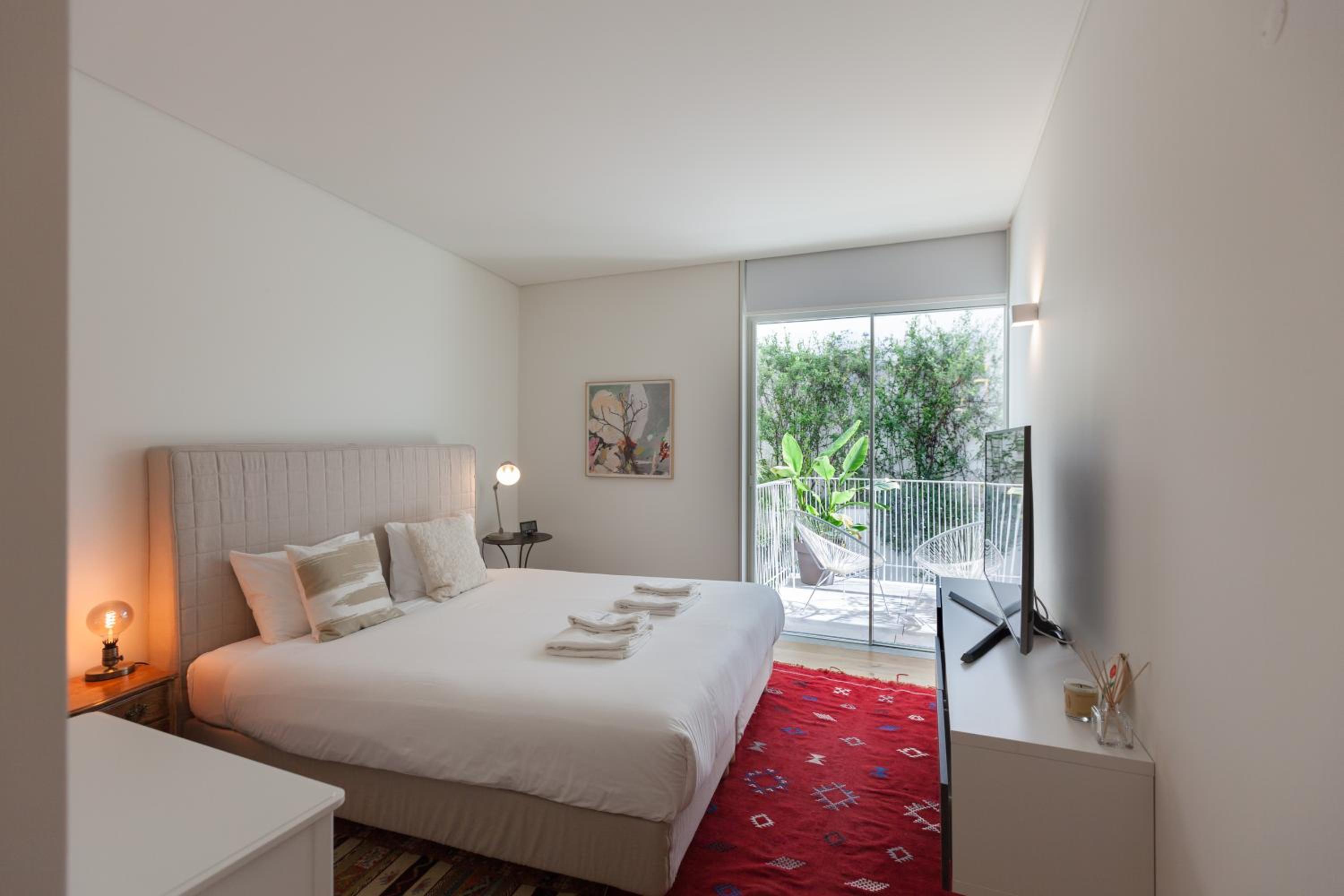 FLH Av. Liberdade Stunning Apartment with Balcony & Parking view 3