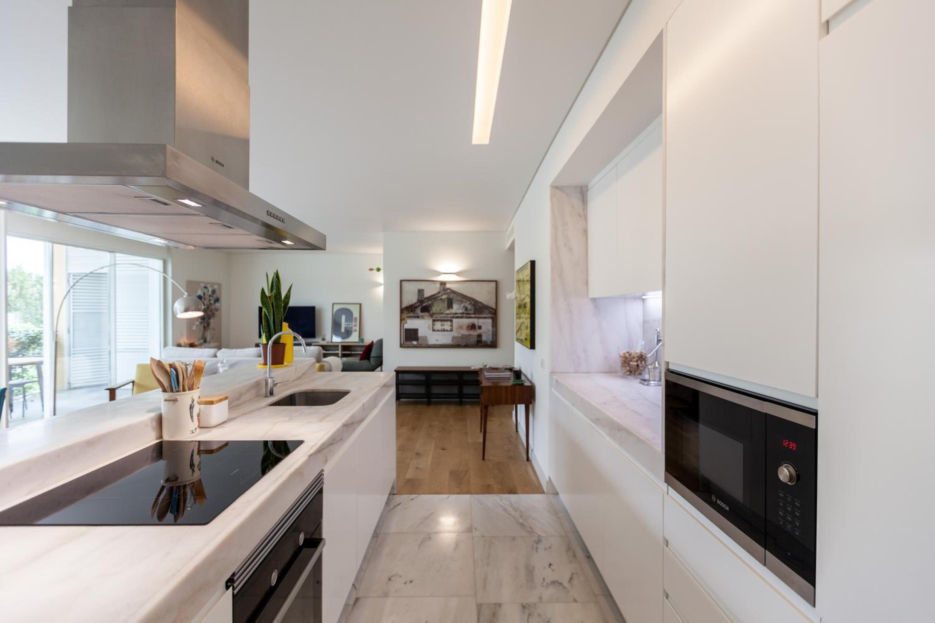 FLH Av. Liberdade Stunning Apartment with Balcony & Parking view 2