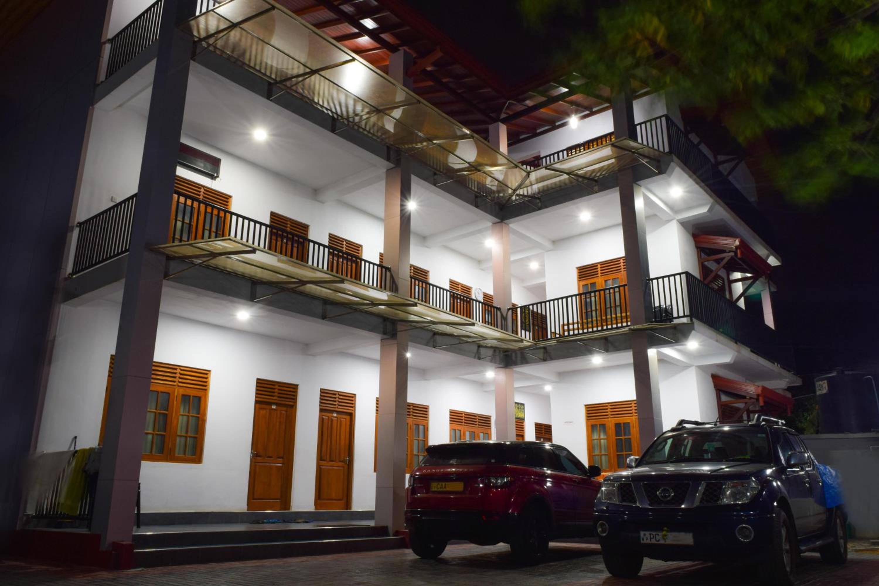 Rathna Holiday Resort