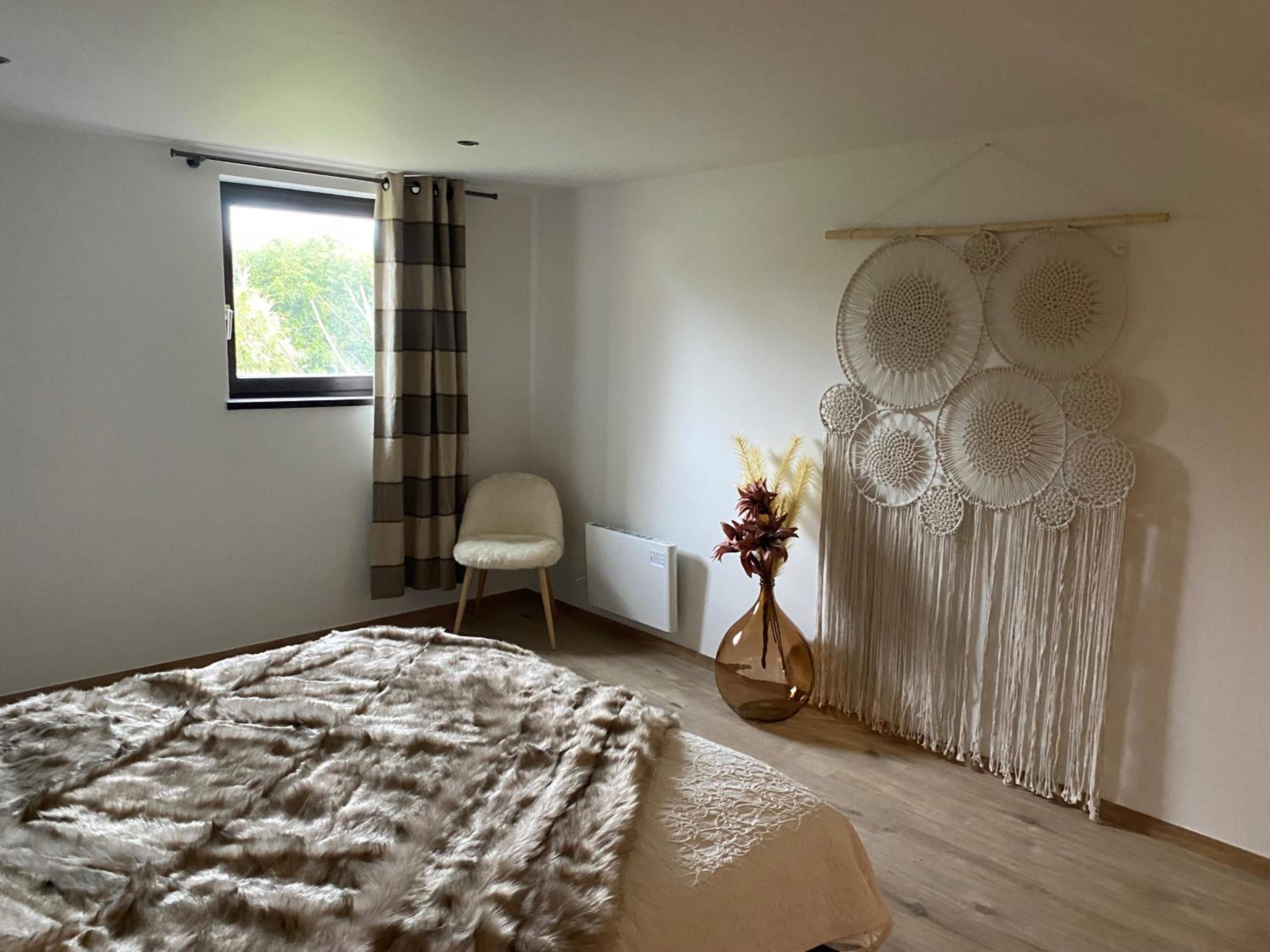 Le logis des Chênes, superbe bungalow dans quartier résidentiel proche de Namur