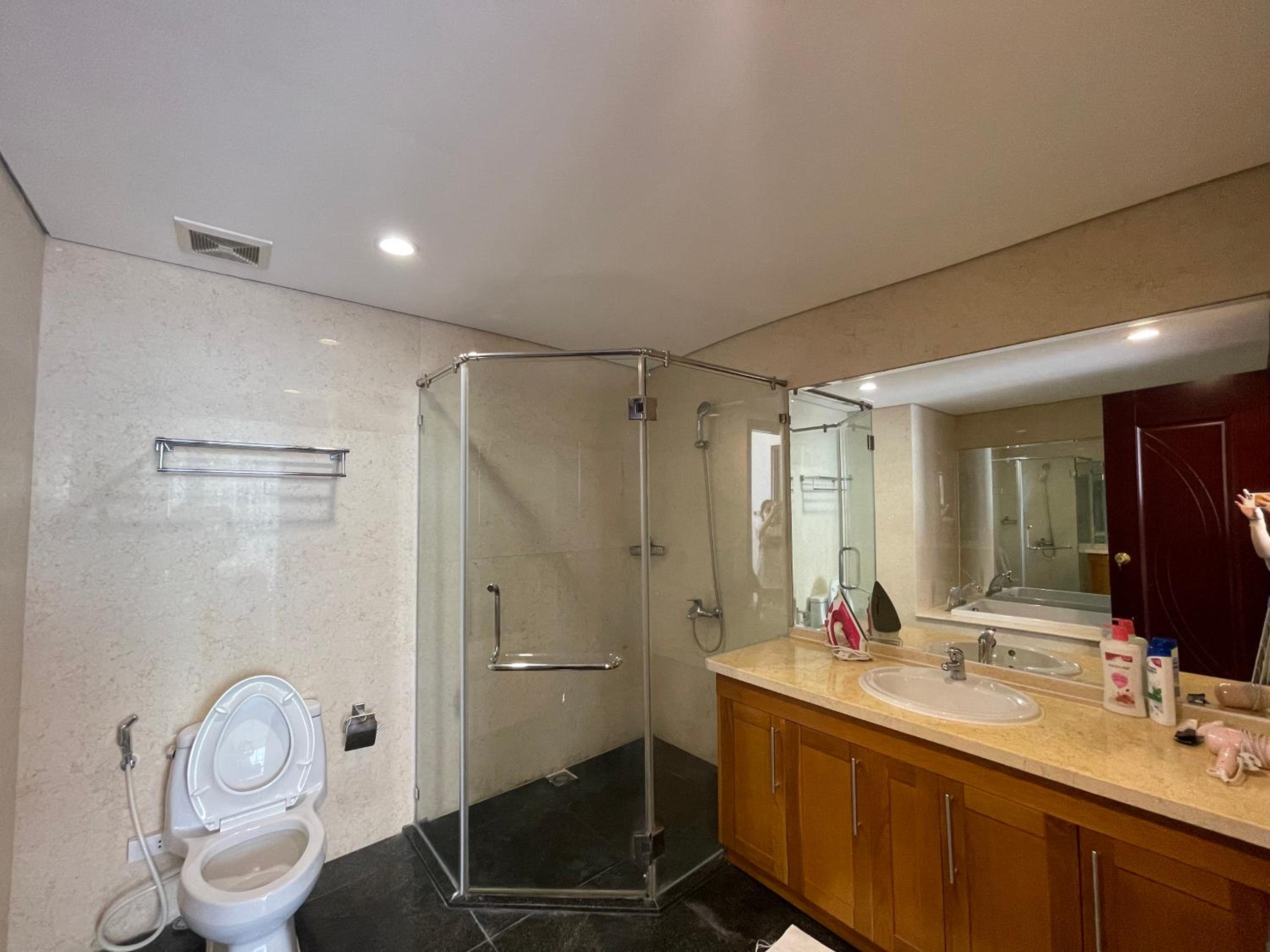 Vinhomes Royal City Luxury Apartment 2 Br
