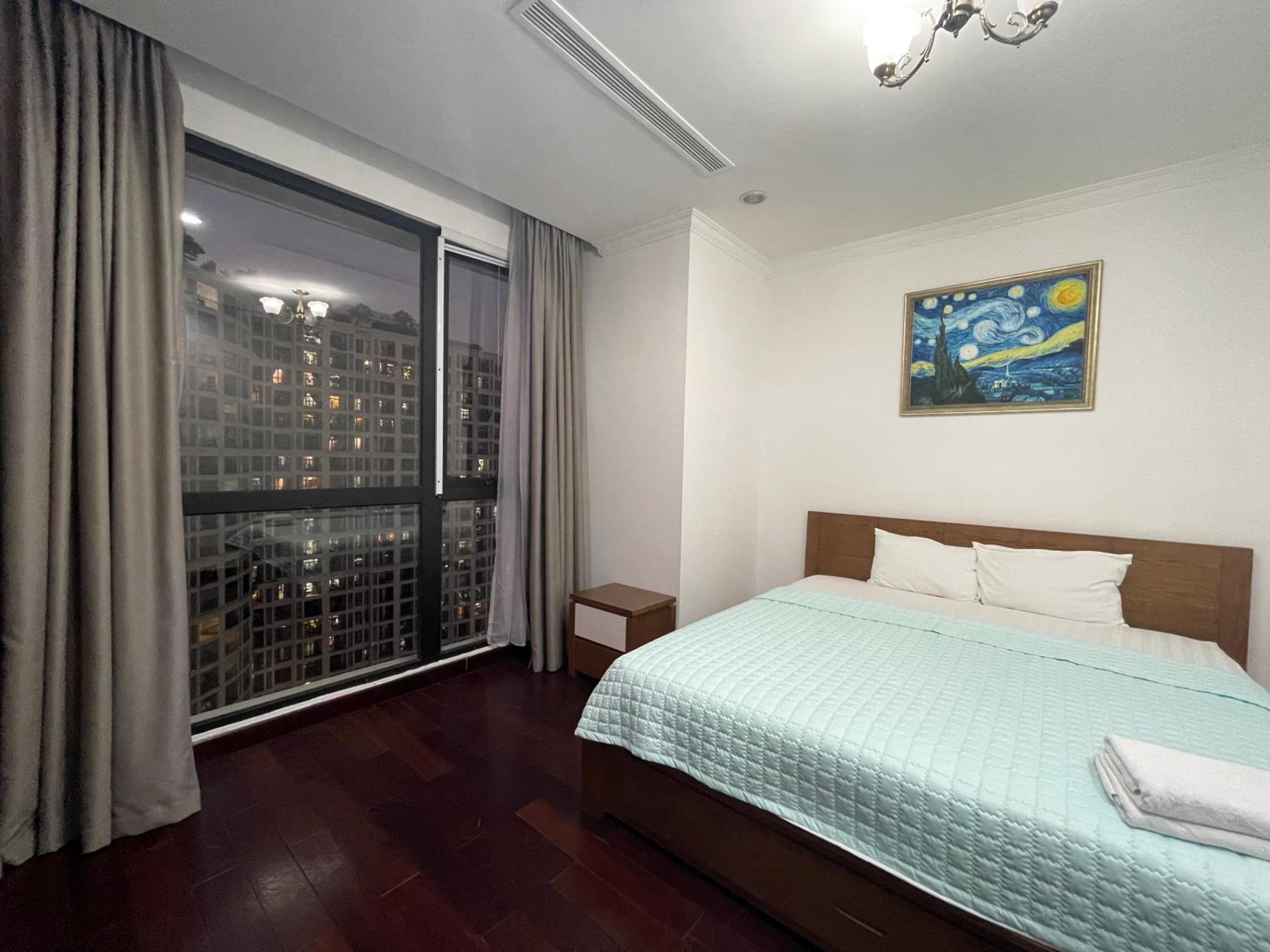 Vinhomes Royal City Luxury Apartment 3Br