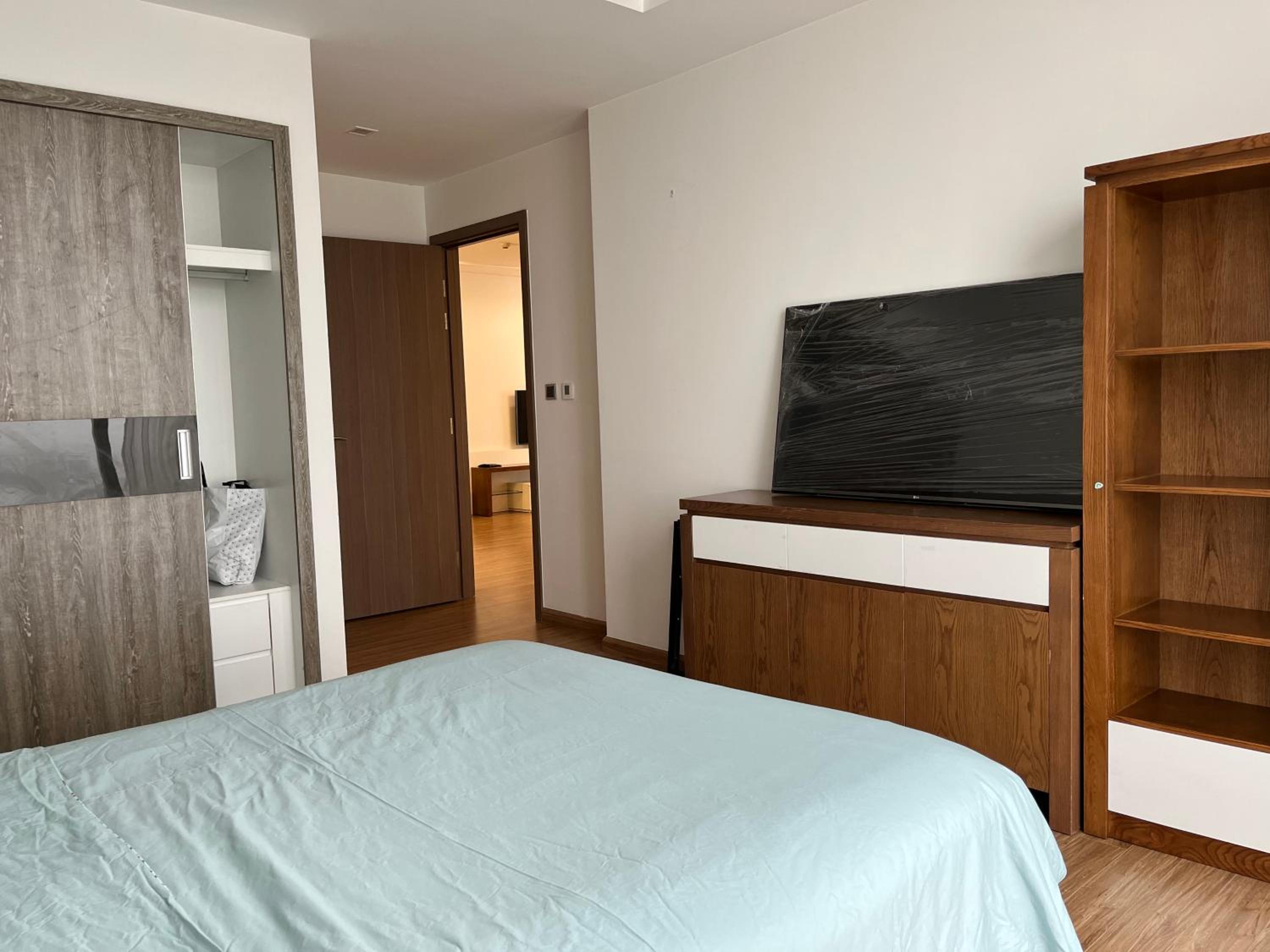 Vinhomes Metropolis Luxury Apt 3Br near Lotte