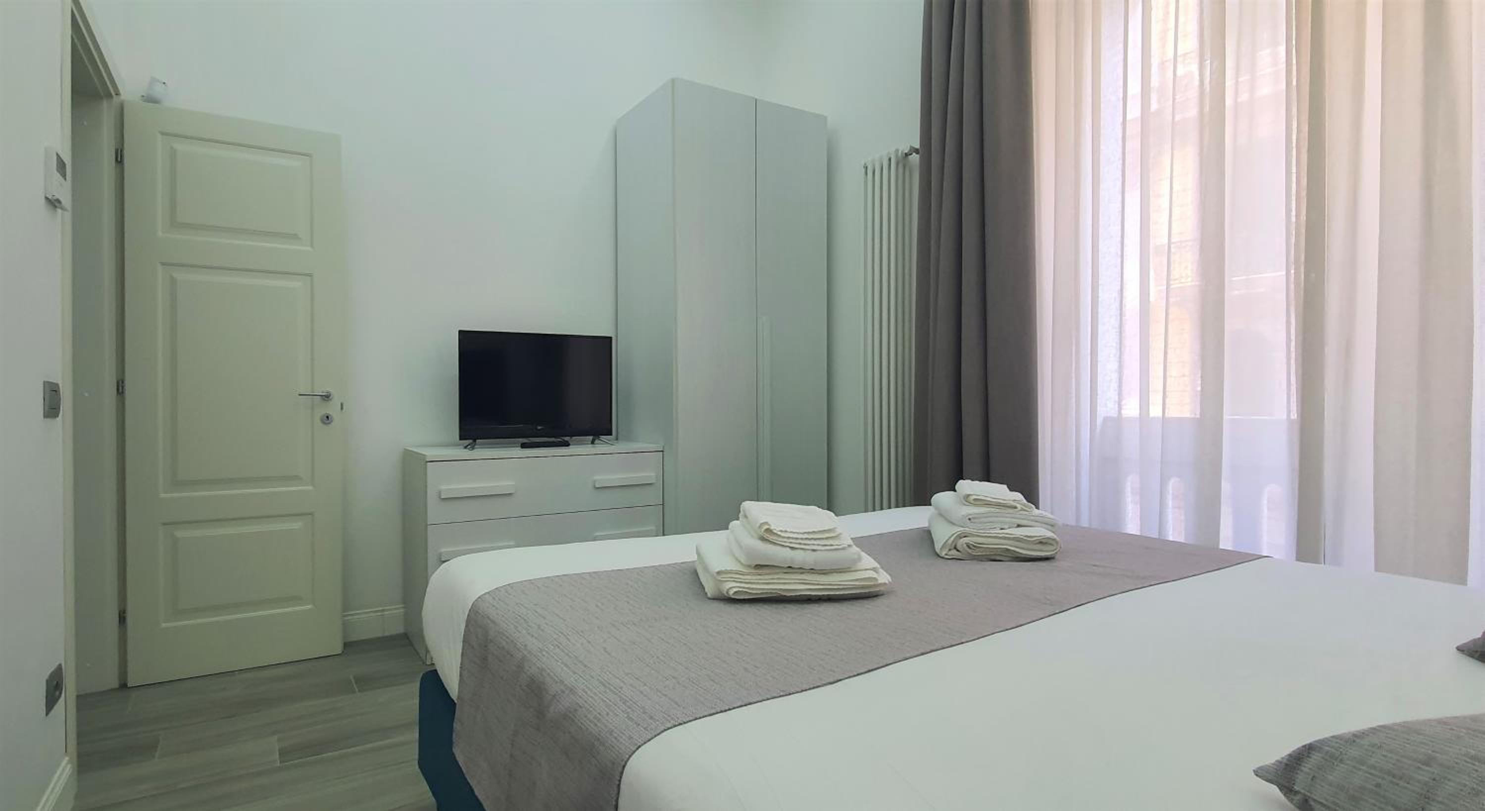 Duomo Platinum Apartments
