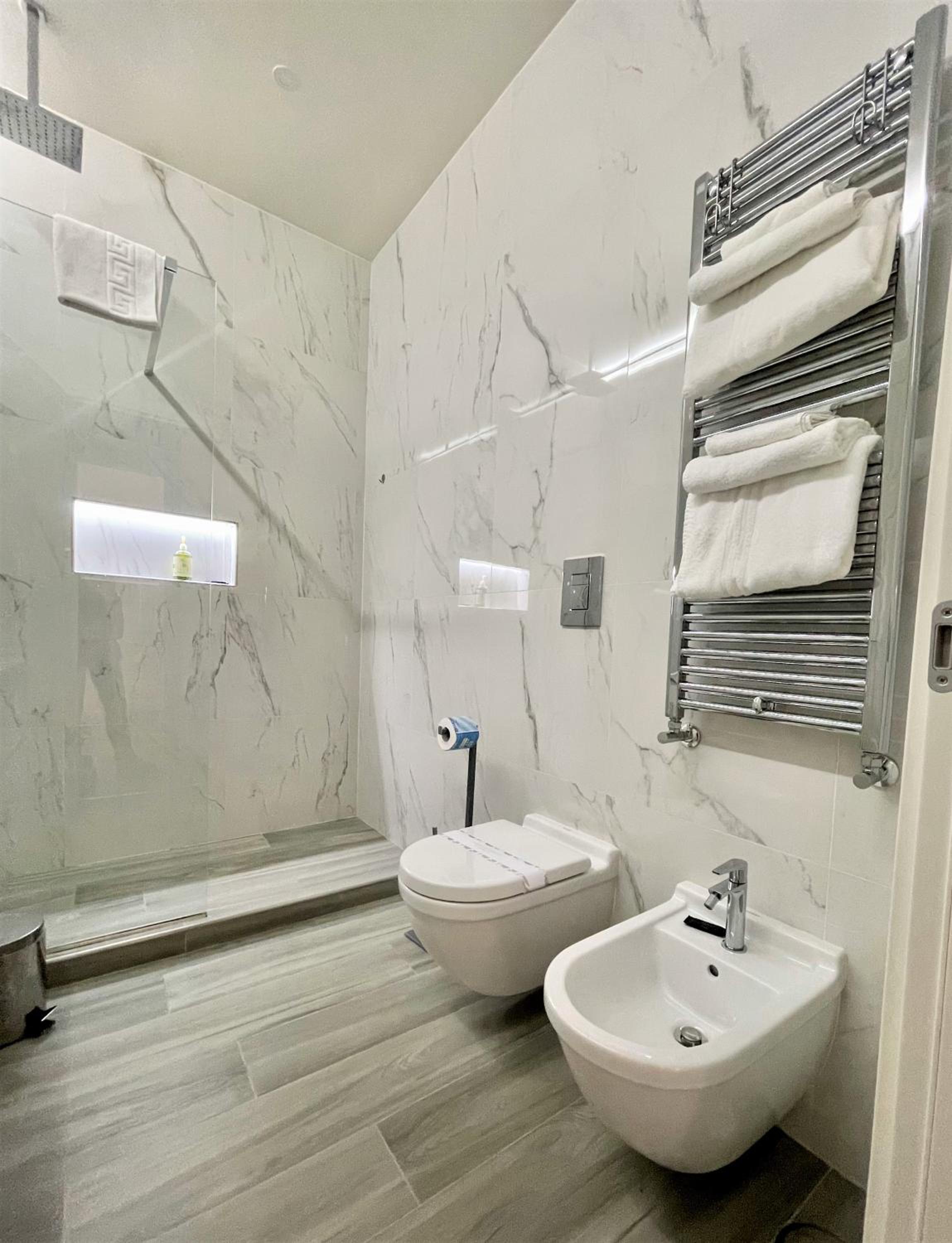 Duomo Platinum Apartments