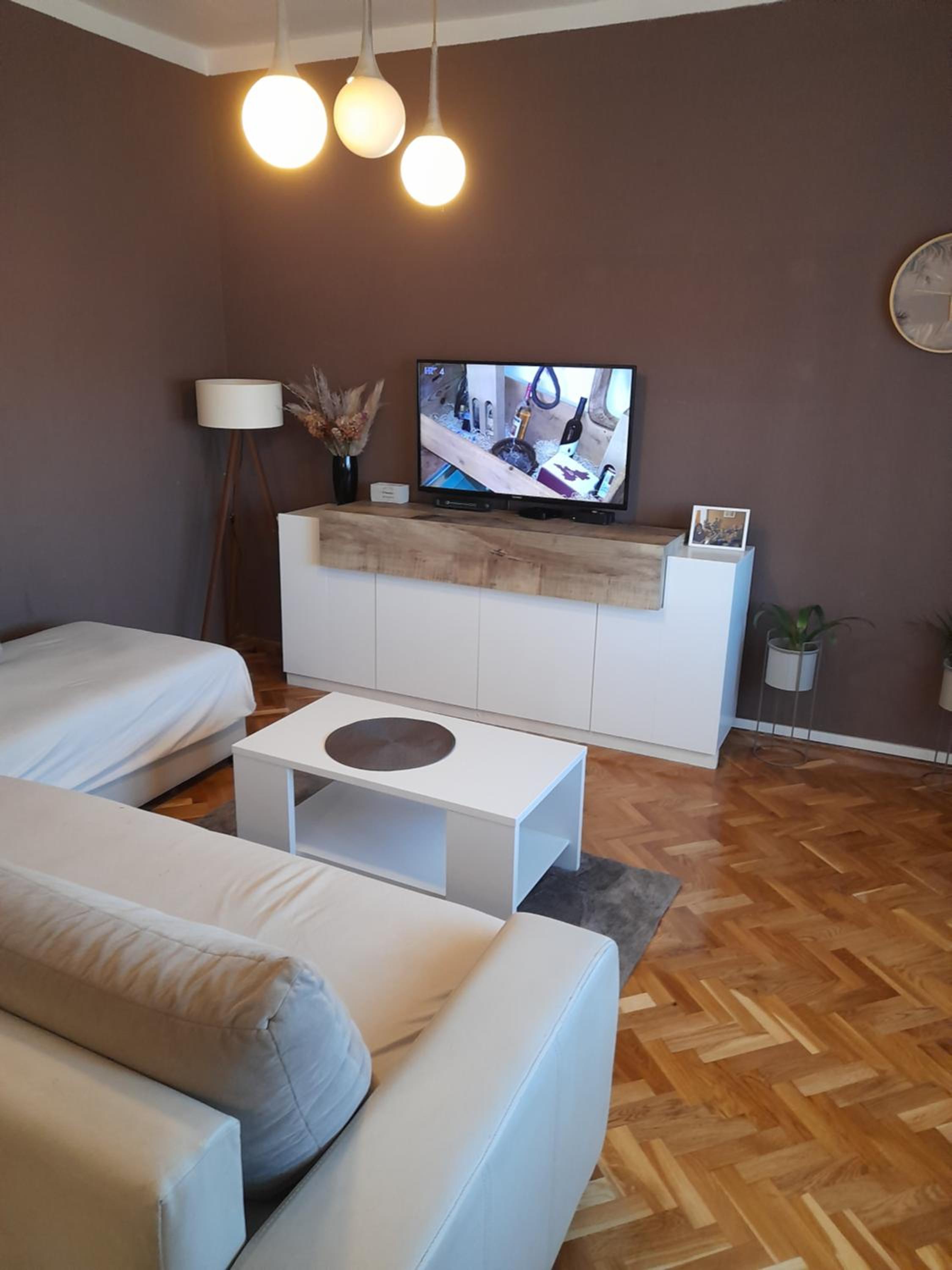 Apartments Mira