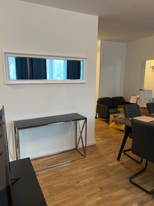 BIG 7RMS City Central Loft, 1ALocation