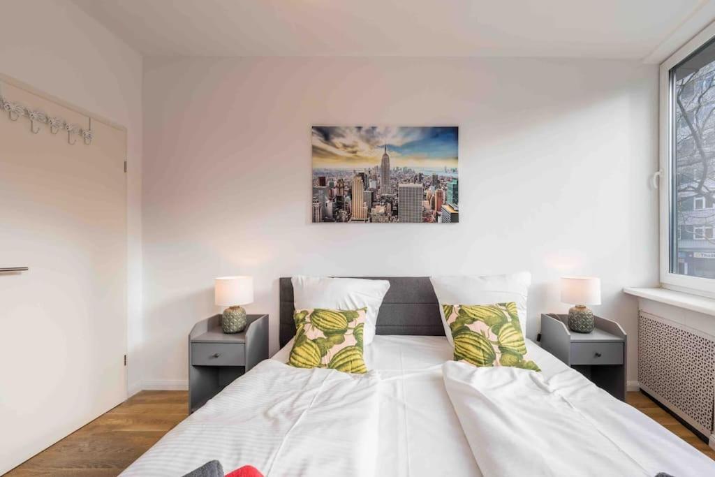 BIG 7RMS City Central Loft, 1ALocation