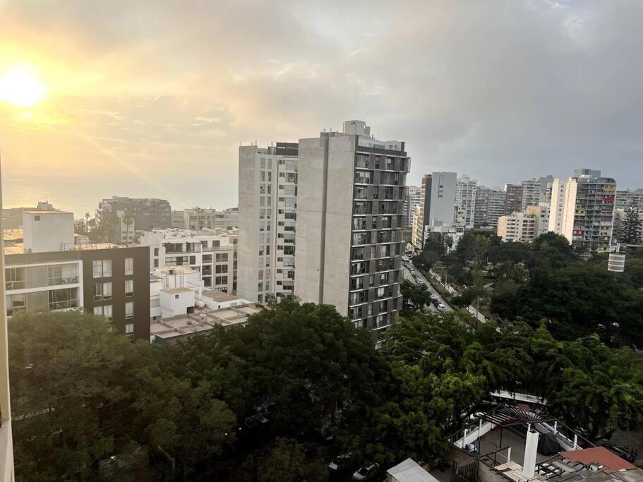 Moderno mini departamento de estreno view 4