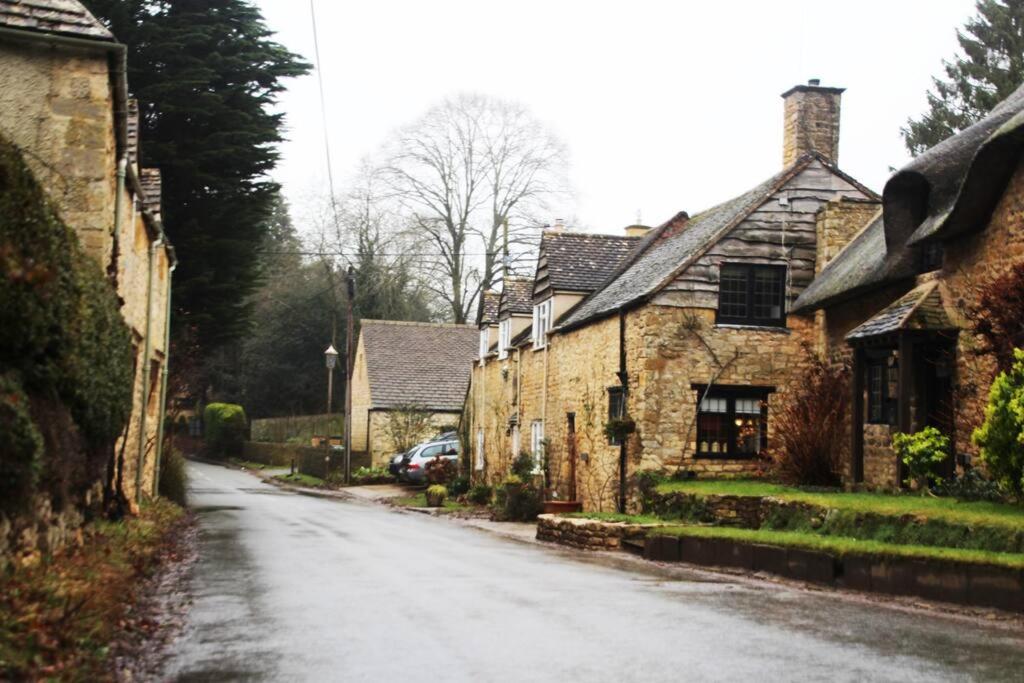 The Farthings Cotswolds Holiday Cottage