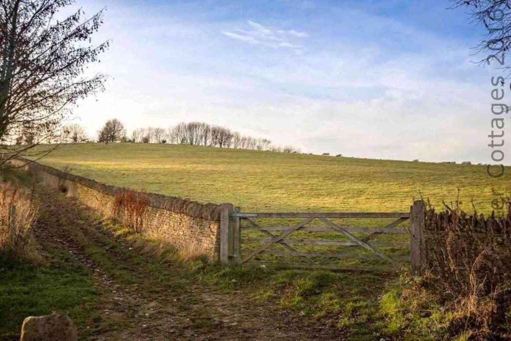 The Farthings Cotswolds Holiday Cottage