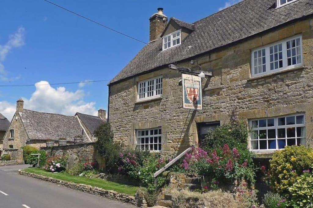 The Farthings Cotswolds Holiday Cottage