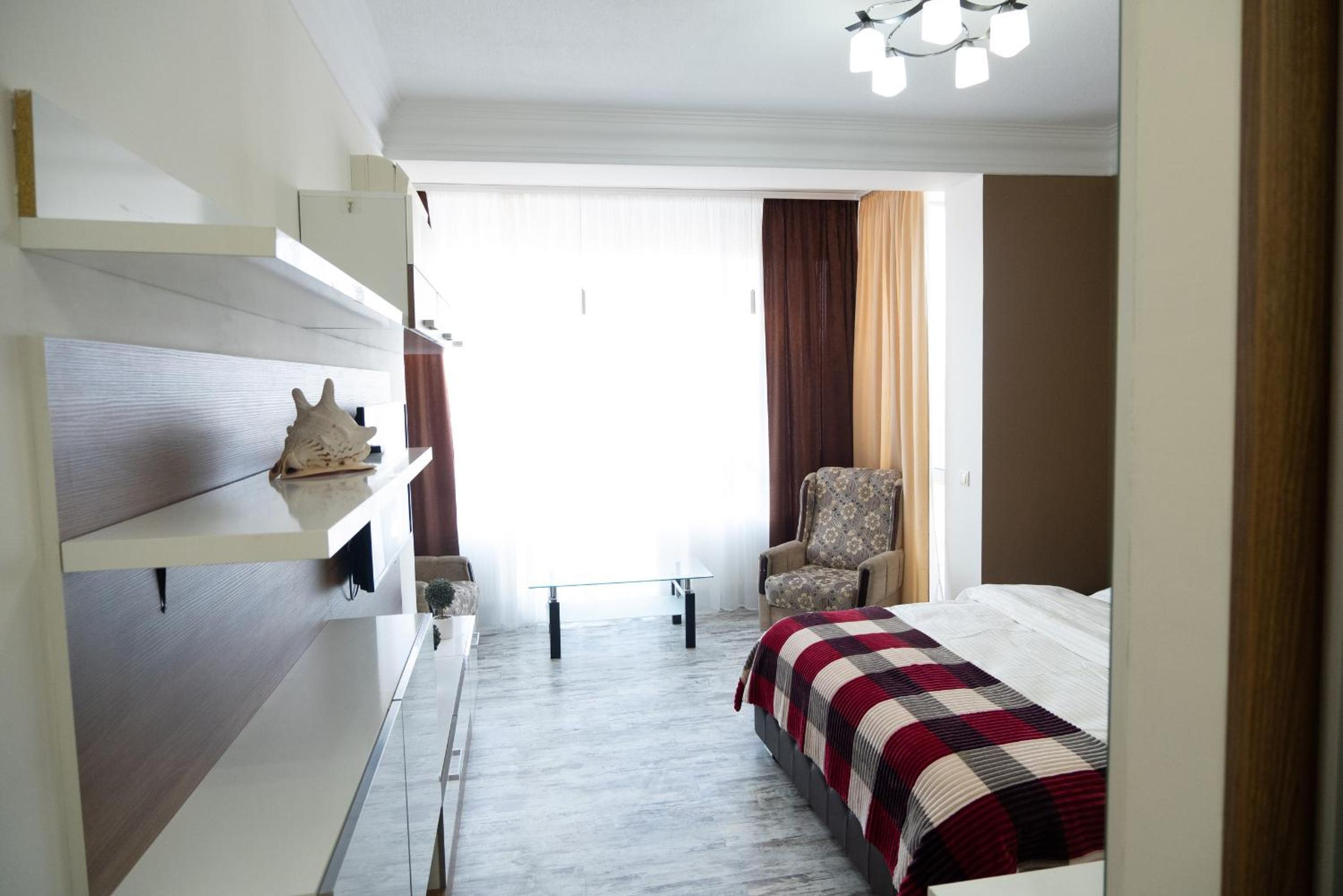 Apartament Str. Lev Tolstoi 27 view 4